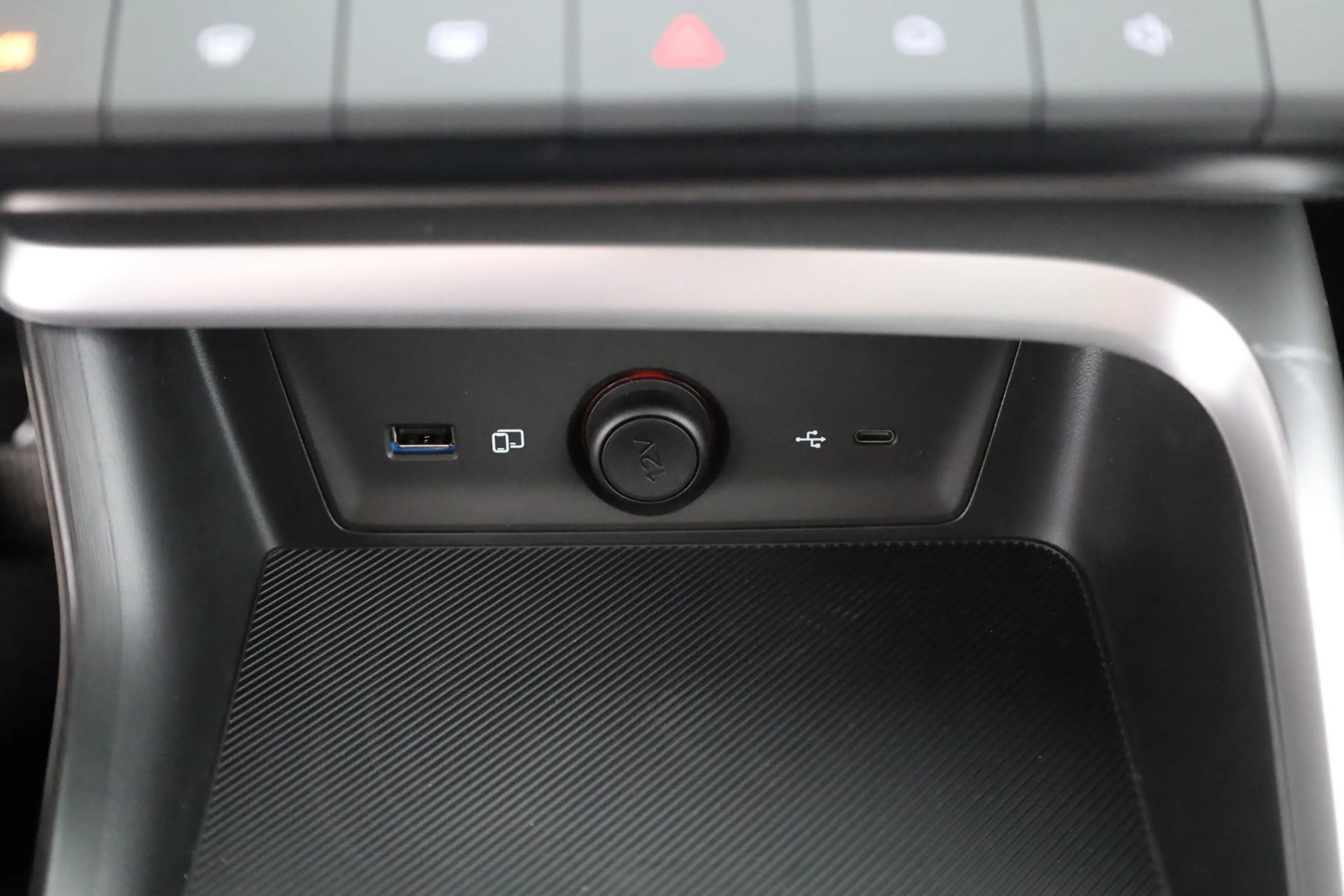 MG ZS 1.5 Hybrid Luxury Aut. LED ACC Navi Kamera — photo 12