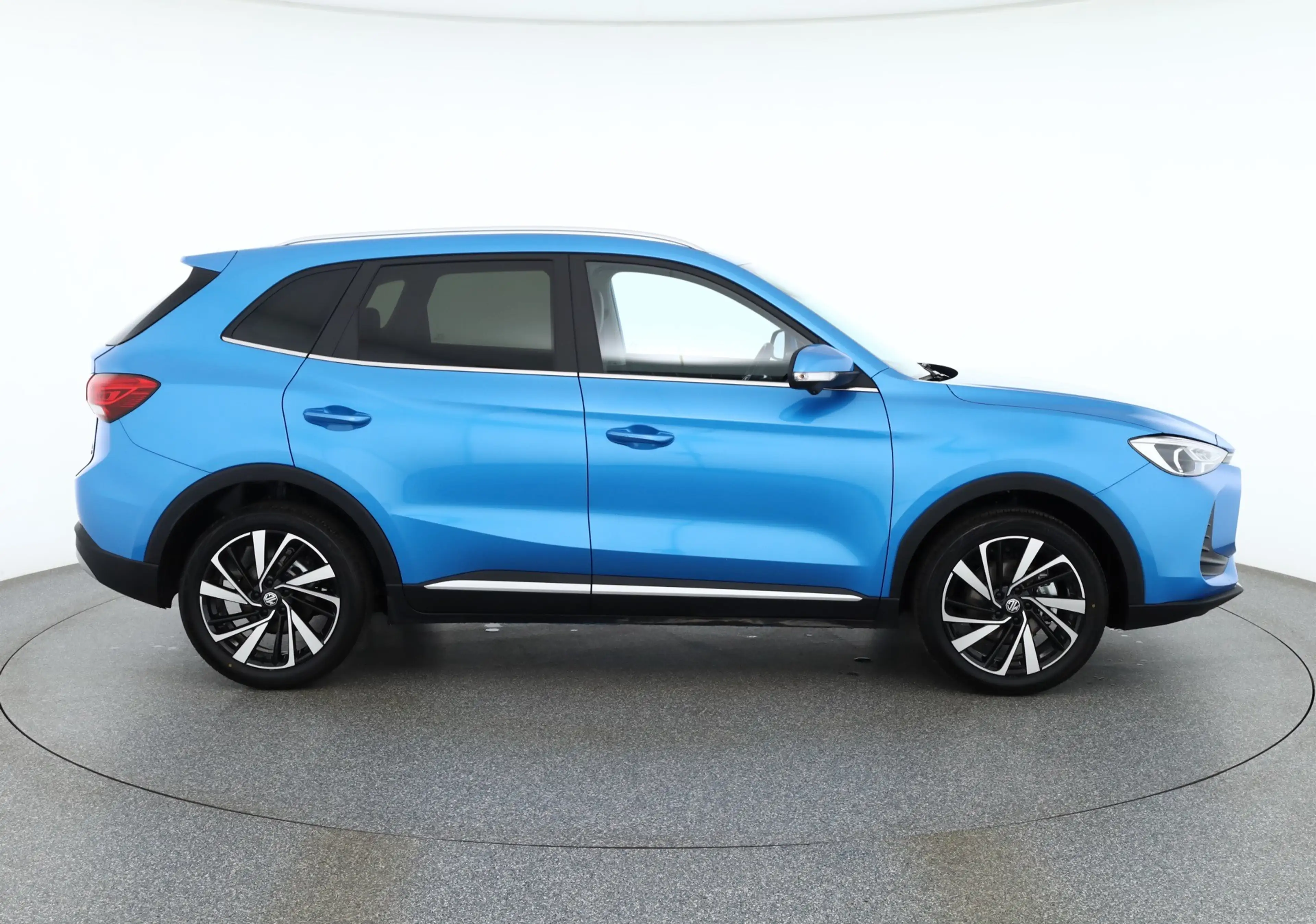 MG ZS 1.5 Hybrid Luxury Aut. LED ACC Navi Kamera — photo 6