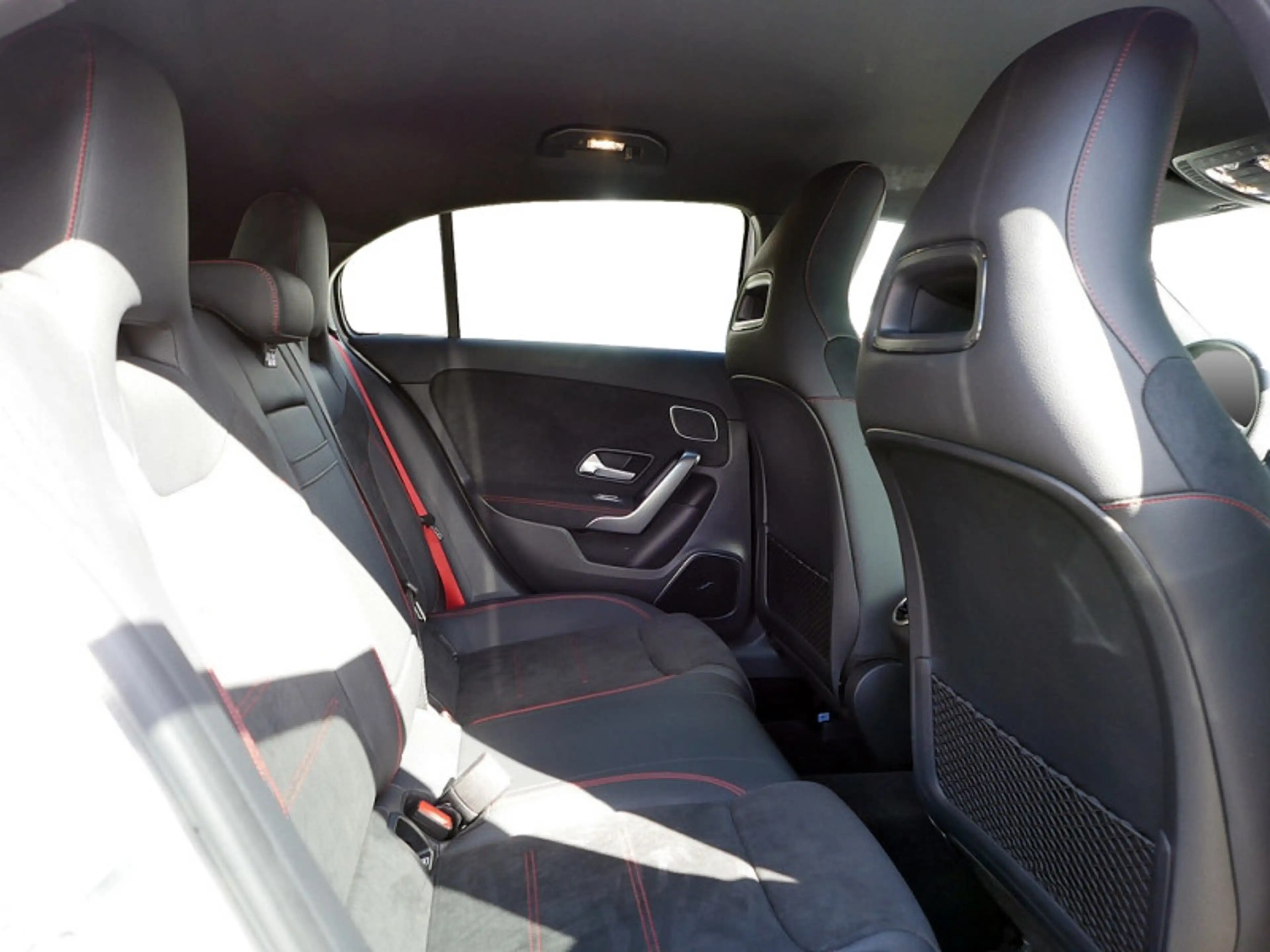 Mercedes-Benz A 35 AMG 4M , AMG BURM NIGHT MULTI KAMERA SPUR — photo 9