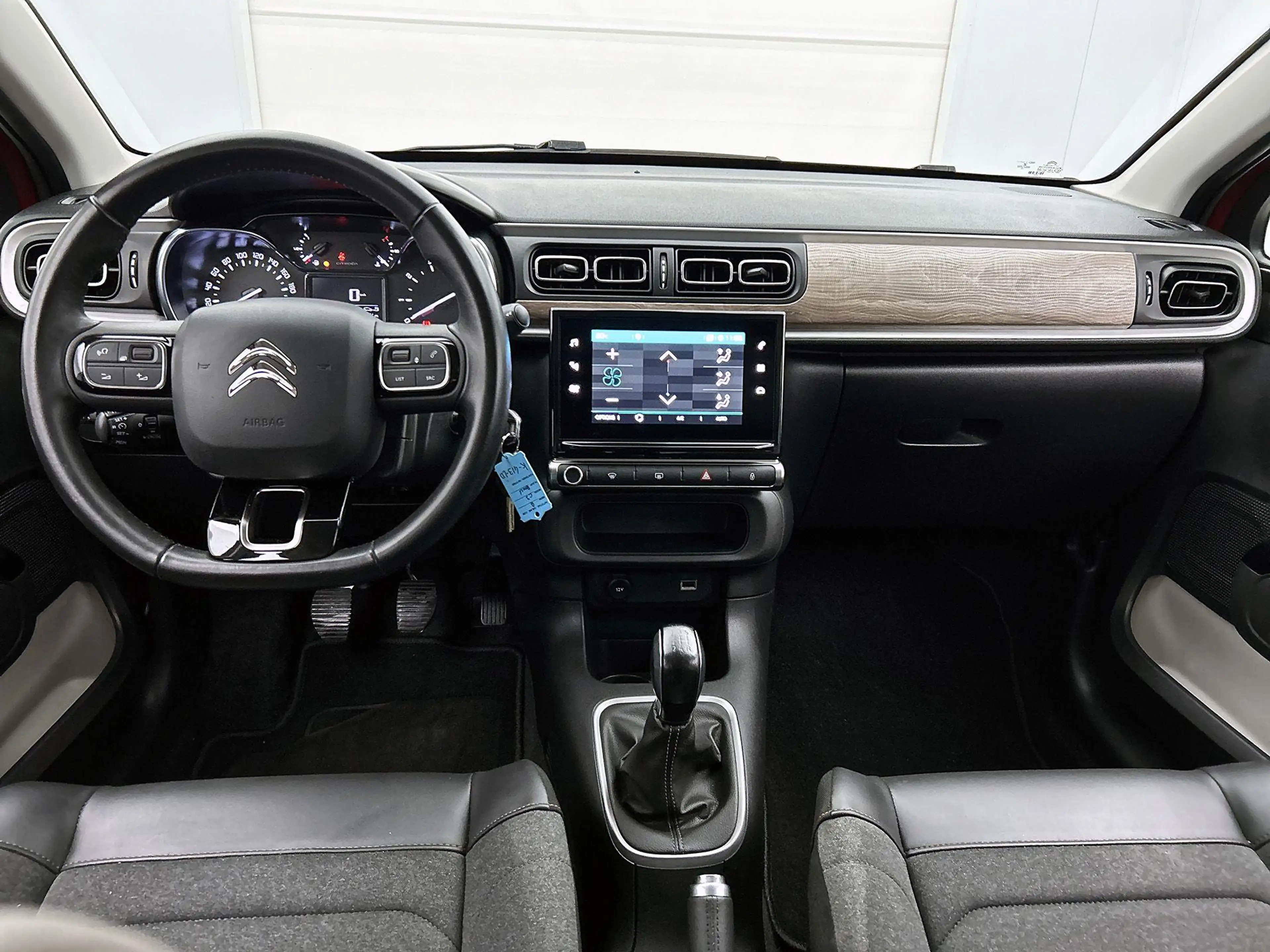 Citroen C3 Shine 83pk | Navigatie | Achteruitrijcamera | Clim — photo 12