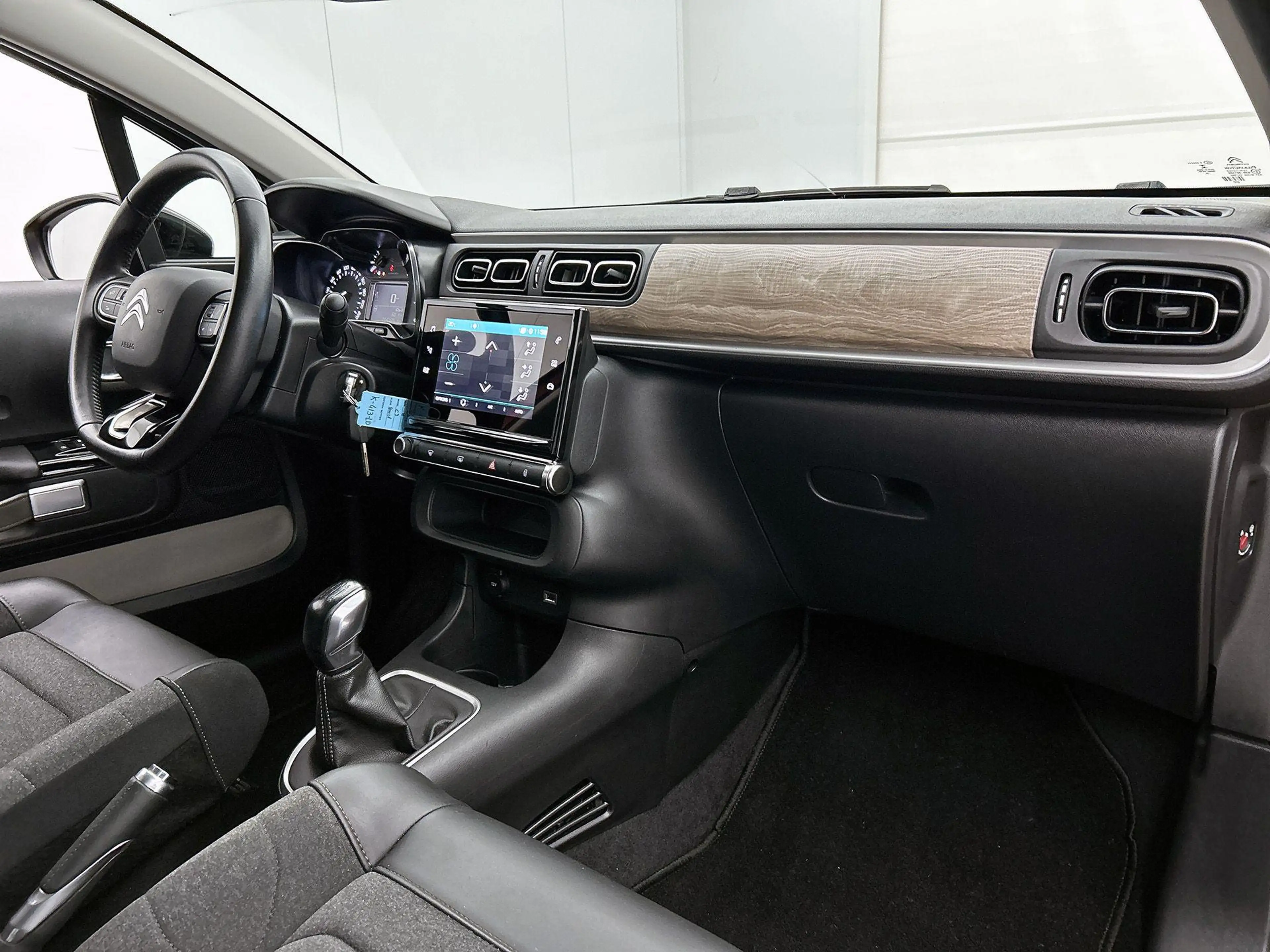 Citroen C3 Shine 83pk | Navigatie | Achteruitrijcamera | Clim — photo 13
