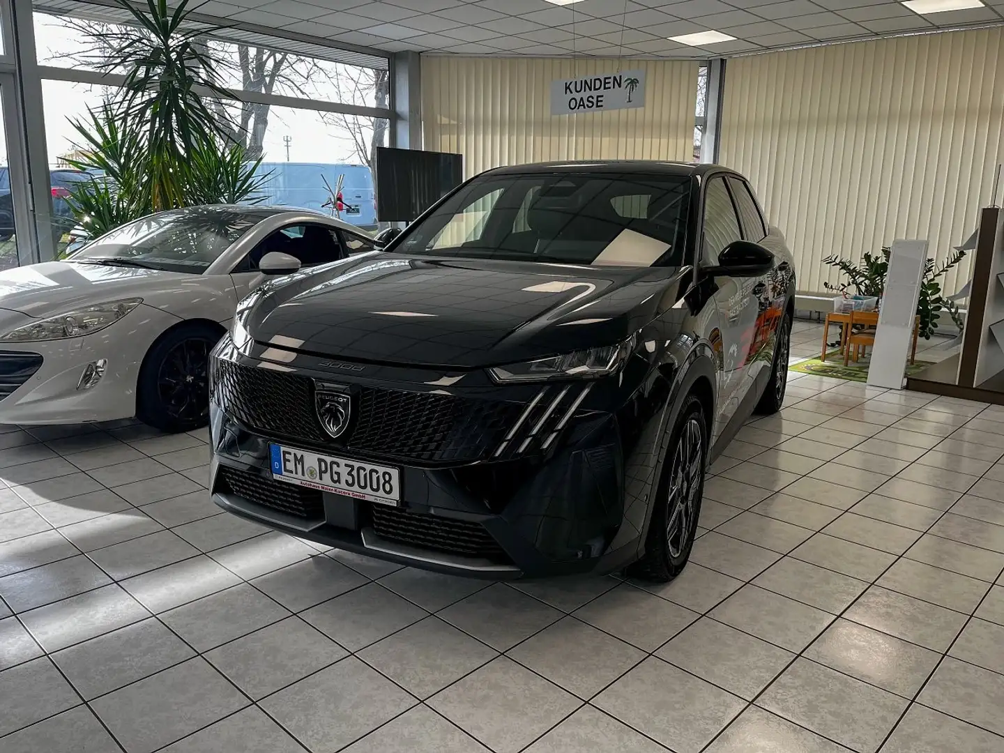 Peugeot 3008 Hybrid 136 Allure Noir - 1