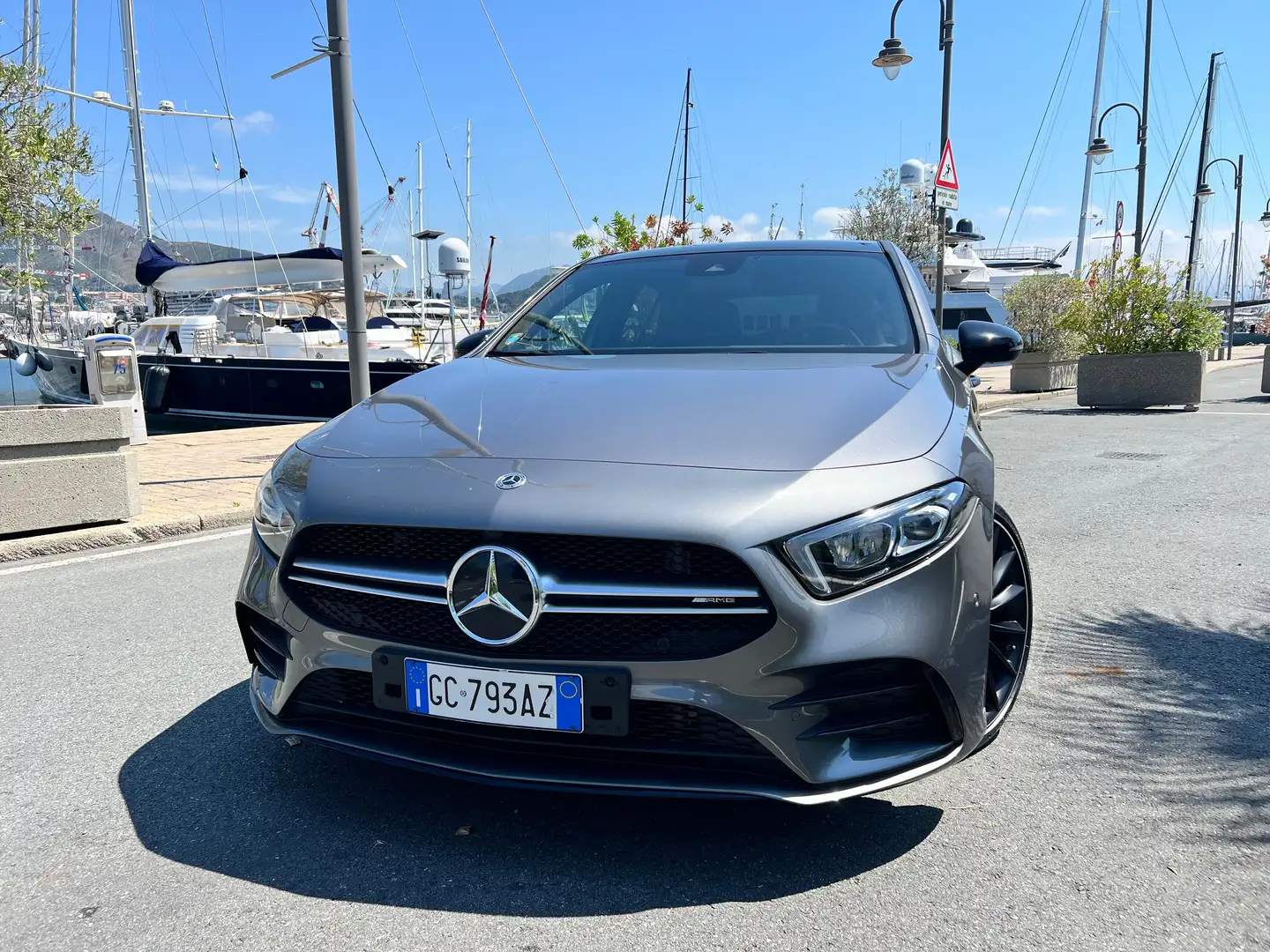 Mercedes-Benz A 35 AMG 4matic auto tetto apribile cerchi 19" Szary - 2