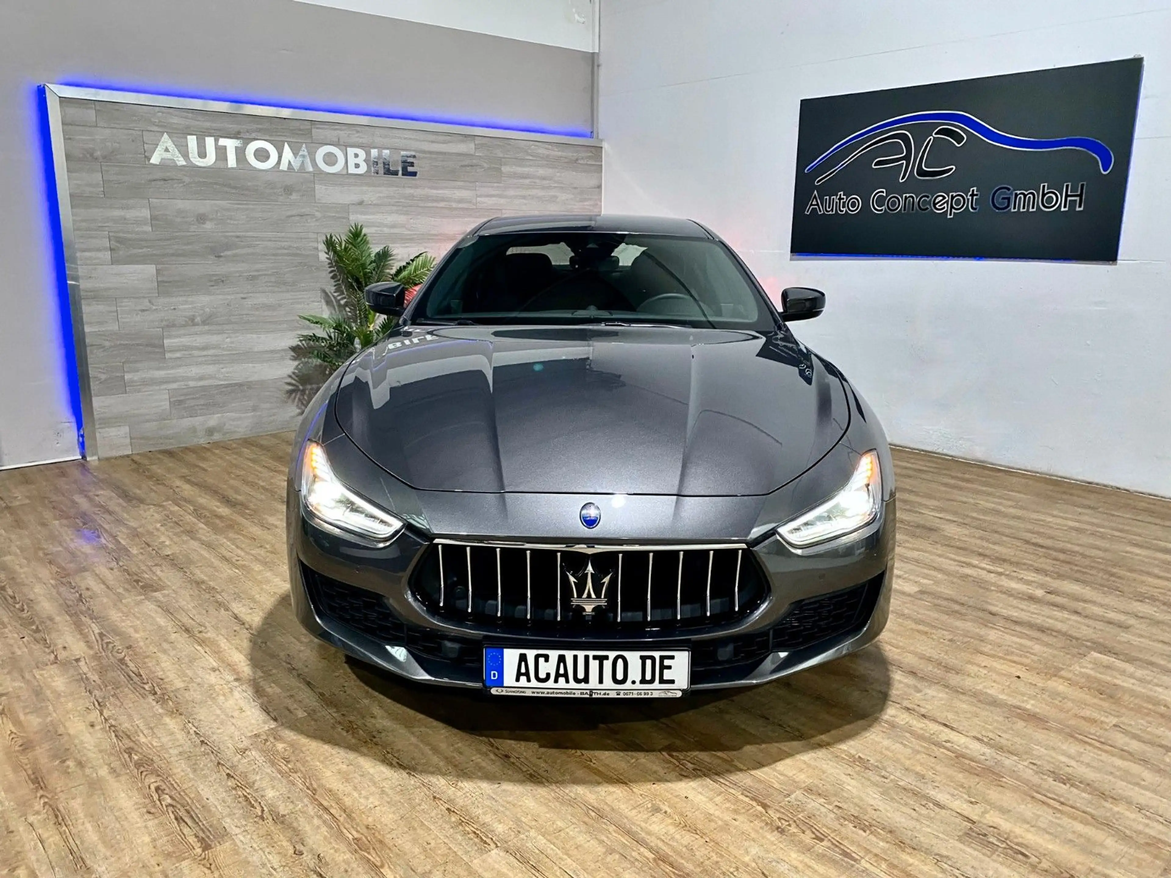 Maserati Ghibli Hybrid +LEDER+NAVI+RFK+ACC+CarPlay — photo 2