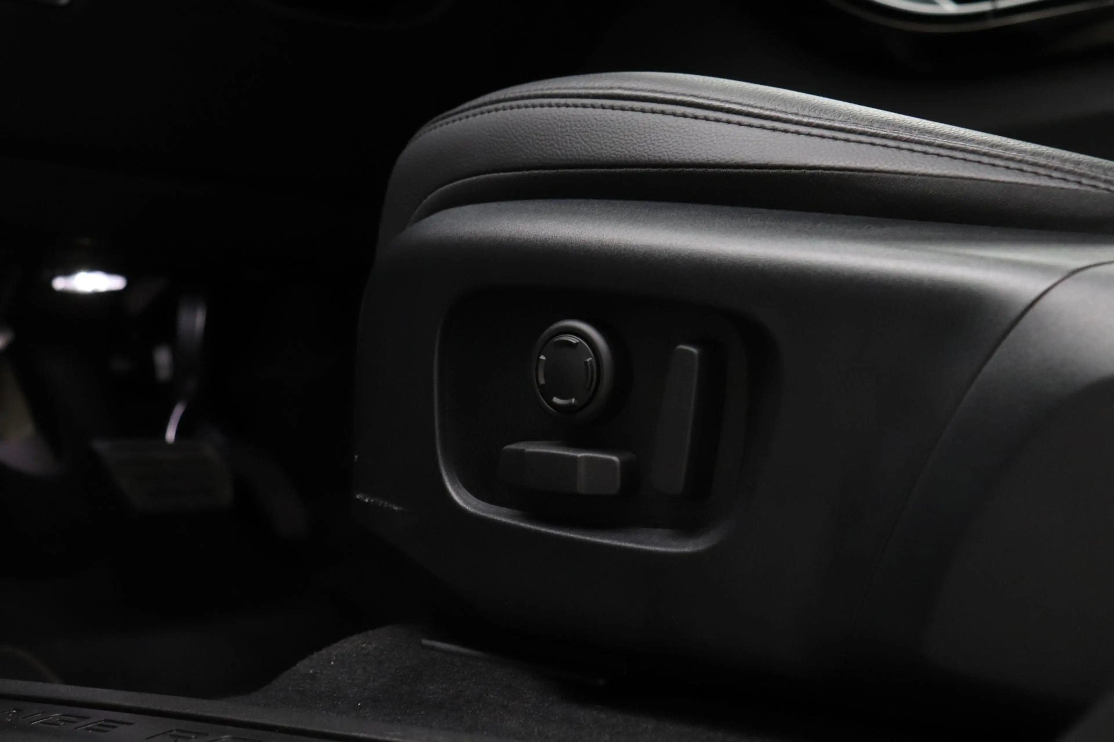 Land Rover Range Rover Evoque 1.5 P270e S | Panoramadak | 360° Camera | BLIS | B — photo 40