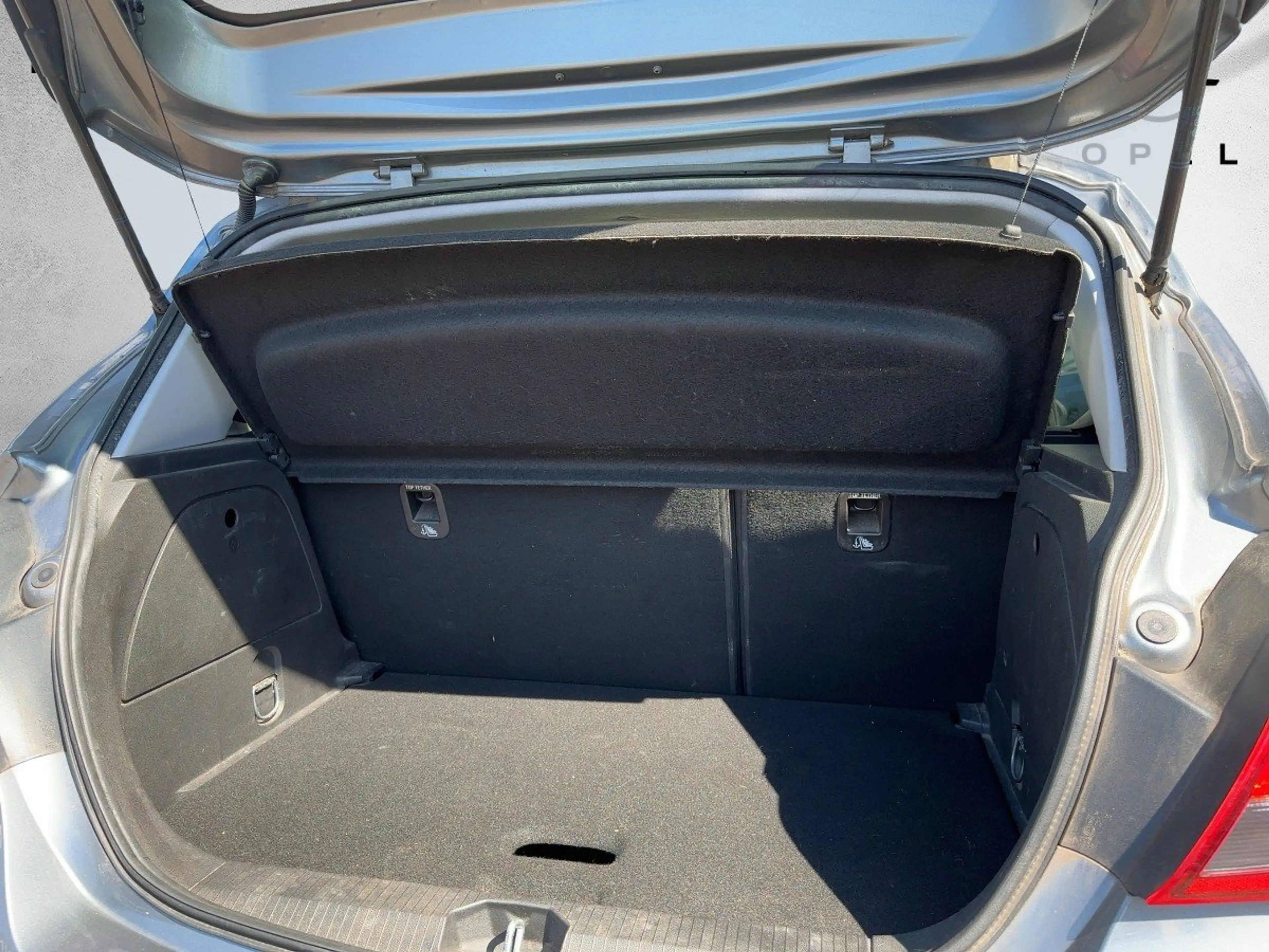 Opel Corsa E 1.4 *RFK+Sitz/Lenkr.*Heizung+Allwetter* — photo 8