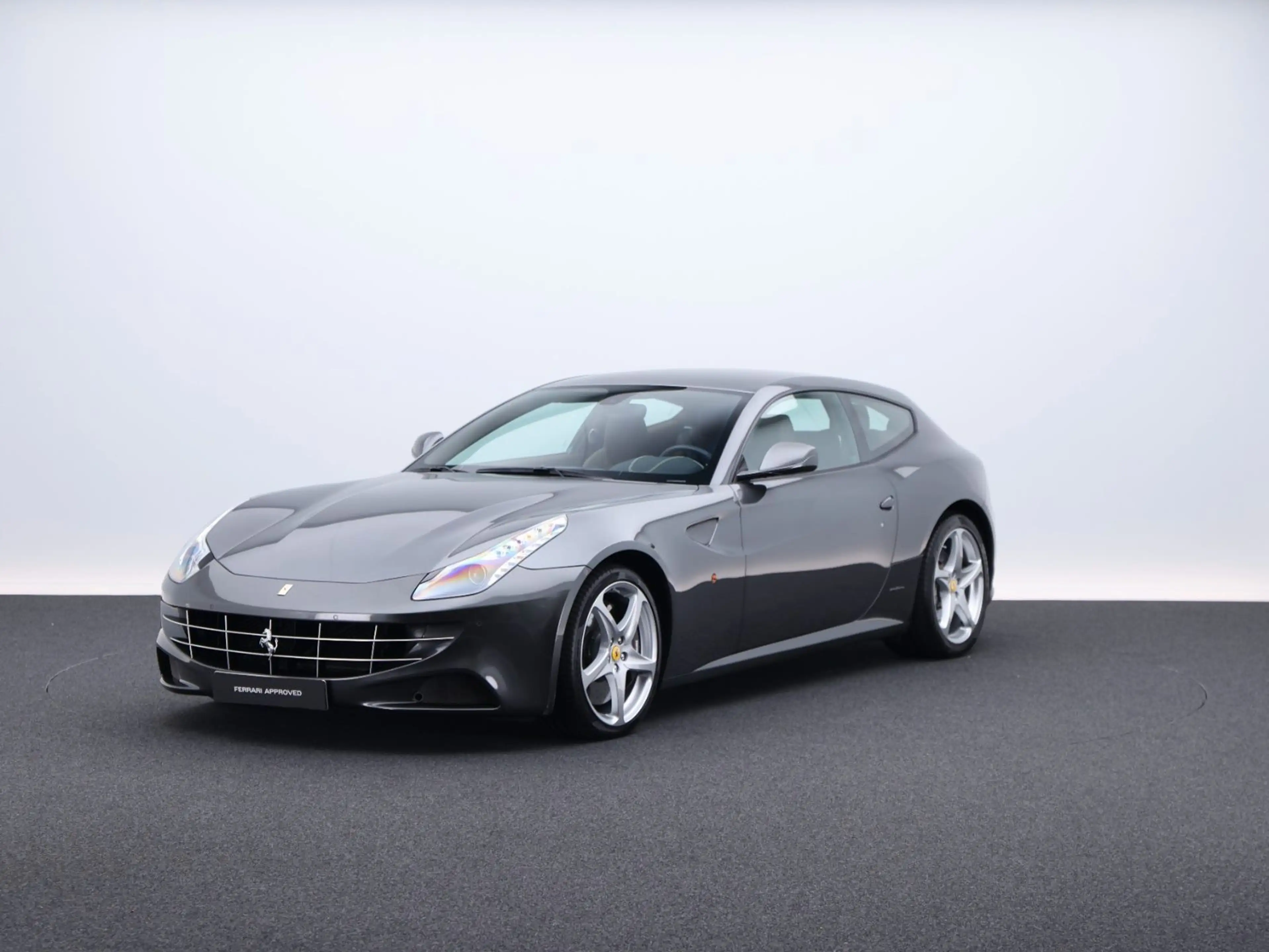 Ferrari FF ***Ferrari Frankfurt*** — photo 10