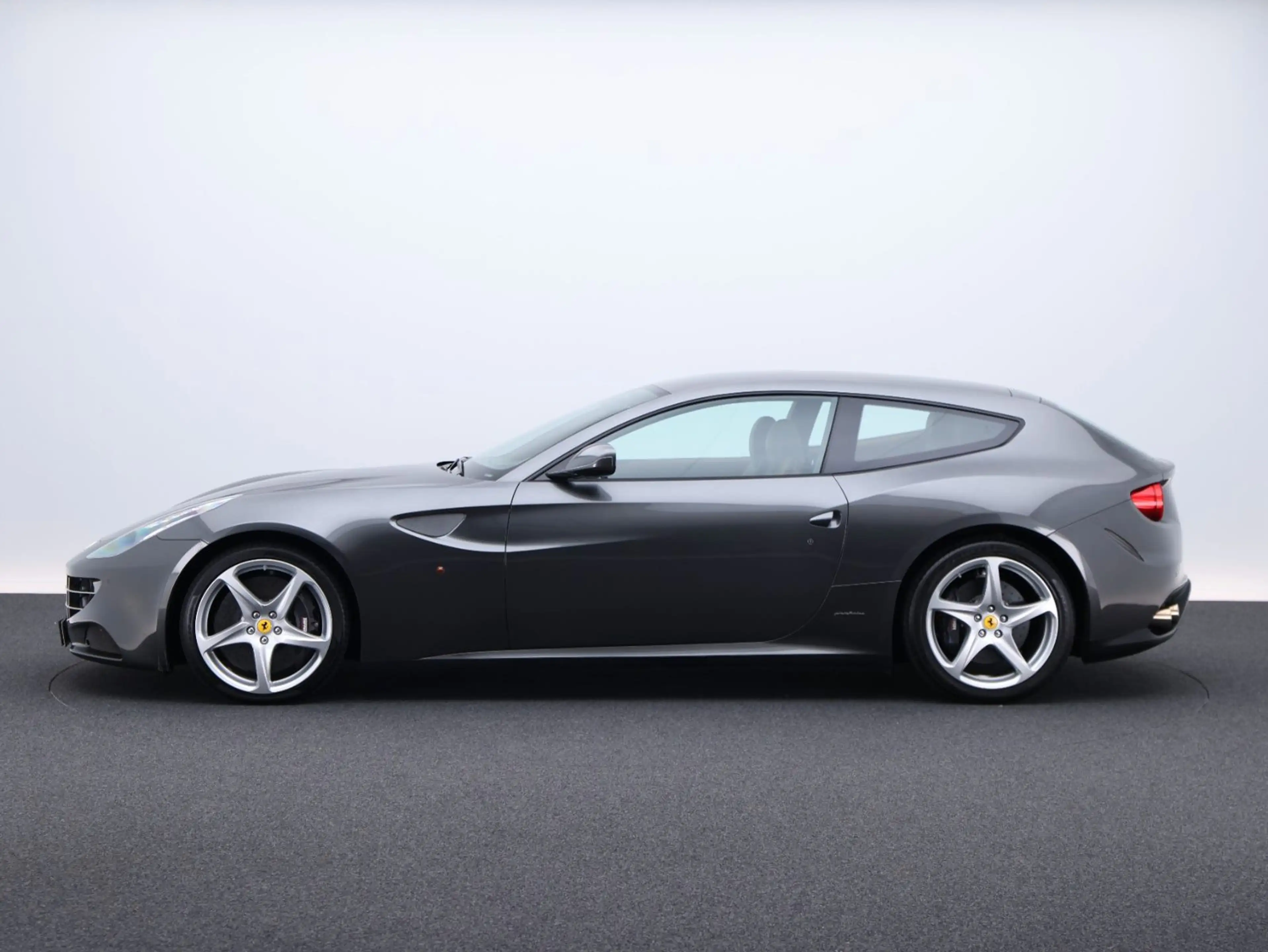 Ferrari FF ***Ferrari Frankfurt*** — photo 9