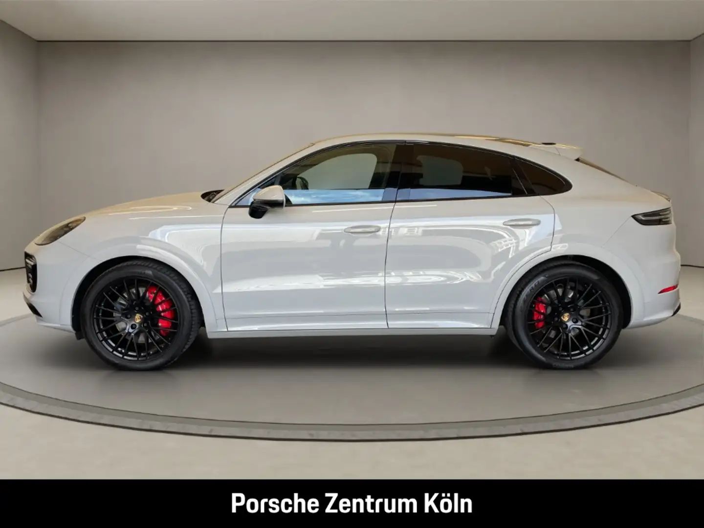 Porsche Cayenne GTS Coupe BOSE SportDesign Panoramadach Weiß - 2