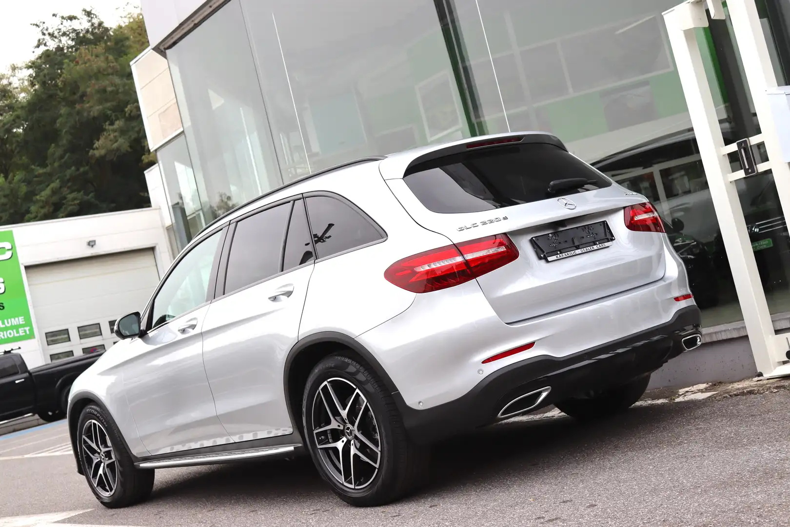 Mercedes-Benz GLC 220 d 4MATIC PACK AMG PACK NIGHT PANO LED CAMERA 360 Argent - 2