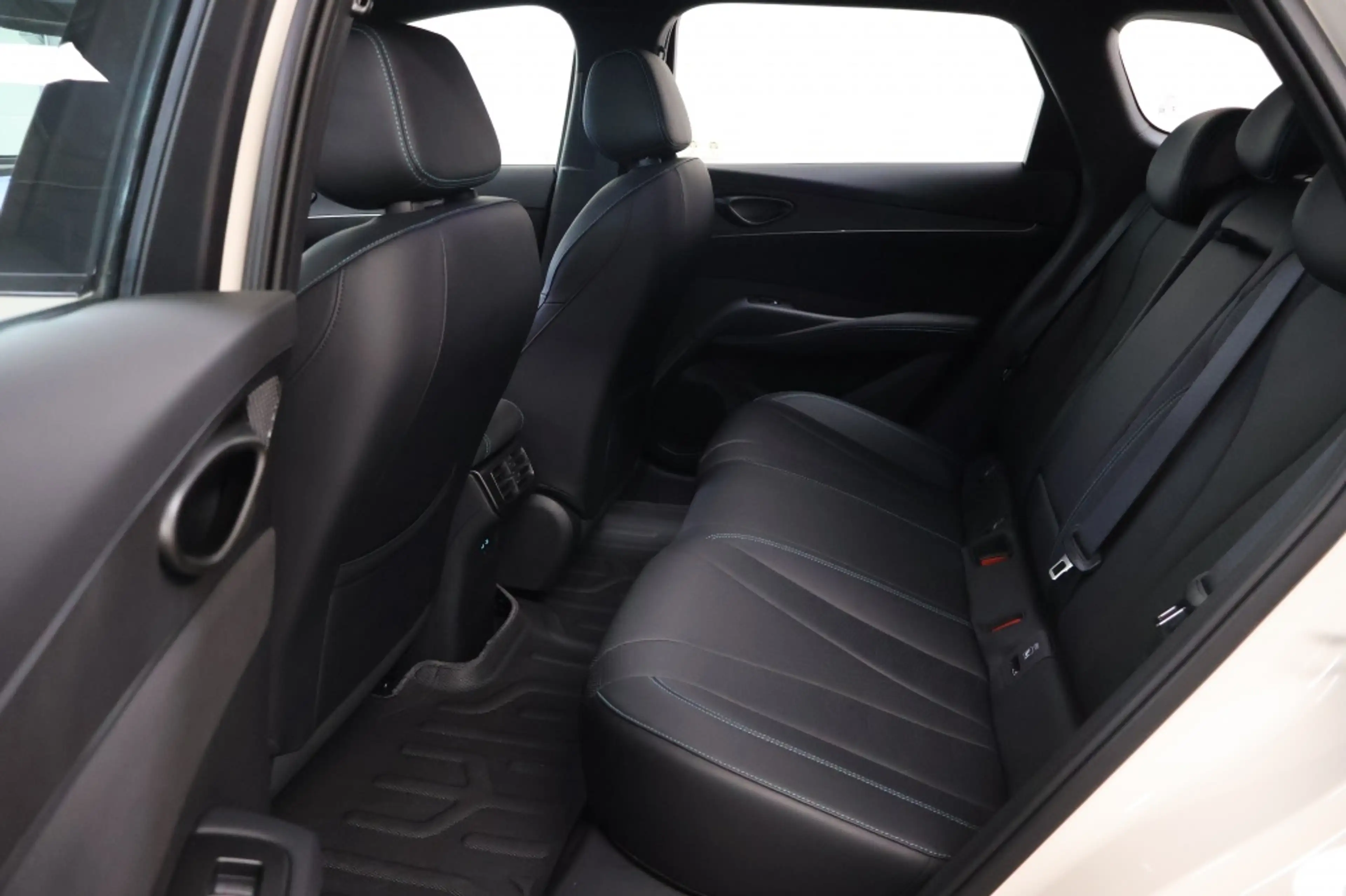 BYD Seal 6 Touring 1.5 DM-i Boost | NIEUW | VOORDEEL — photo 13
