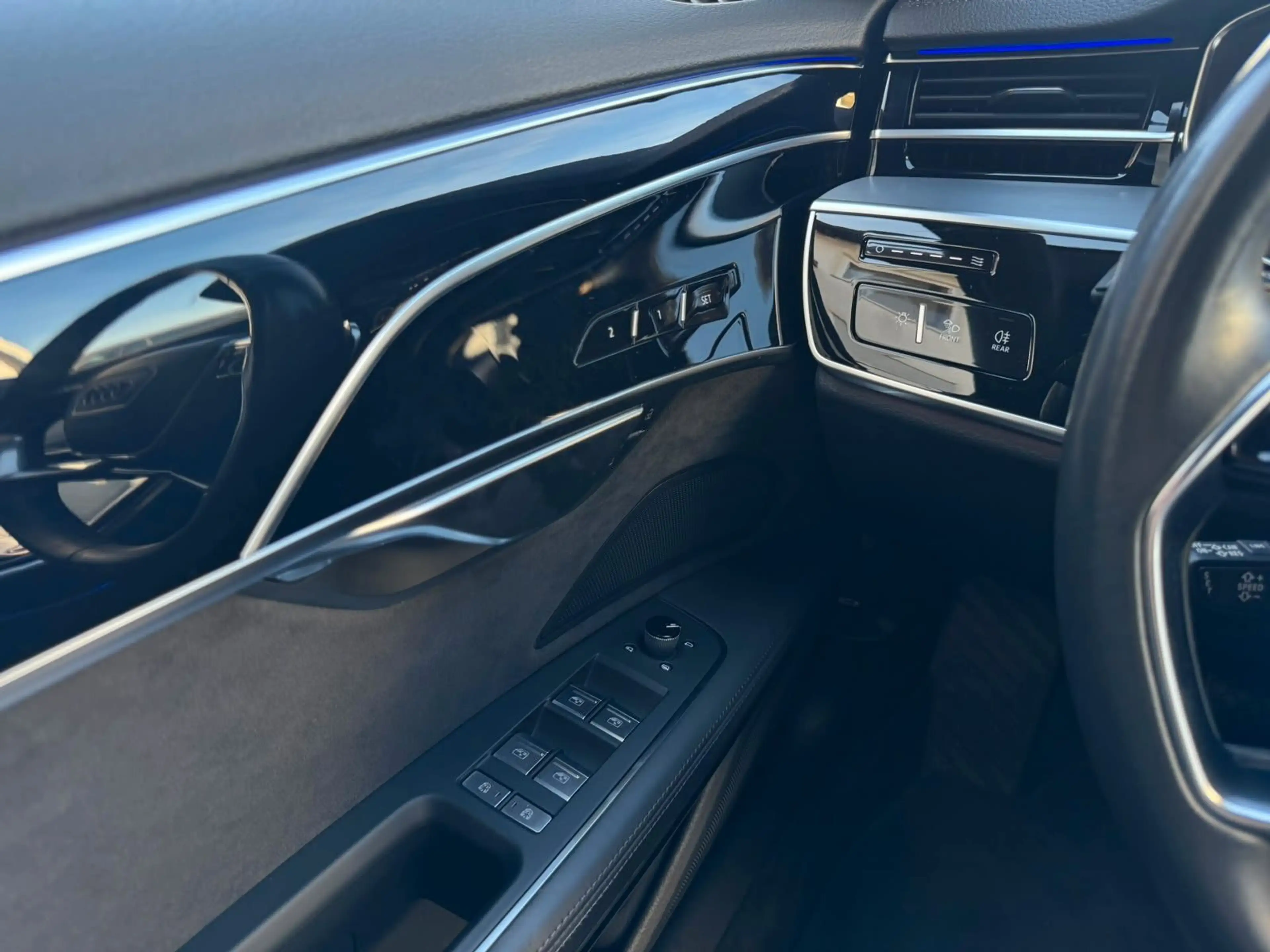 Audi A8 60TDI quattro B&O SOFT HUD NACHT 360° DYNAMIK — photo 14