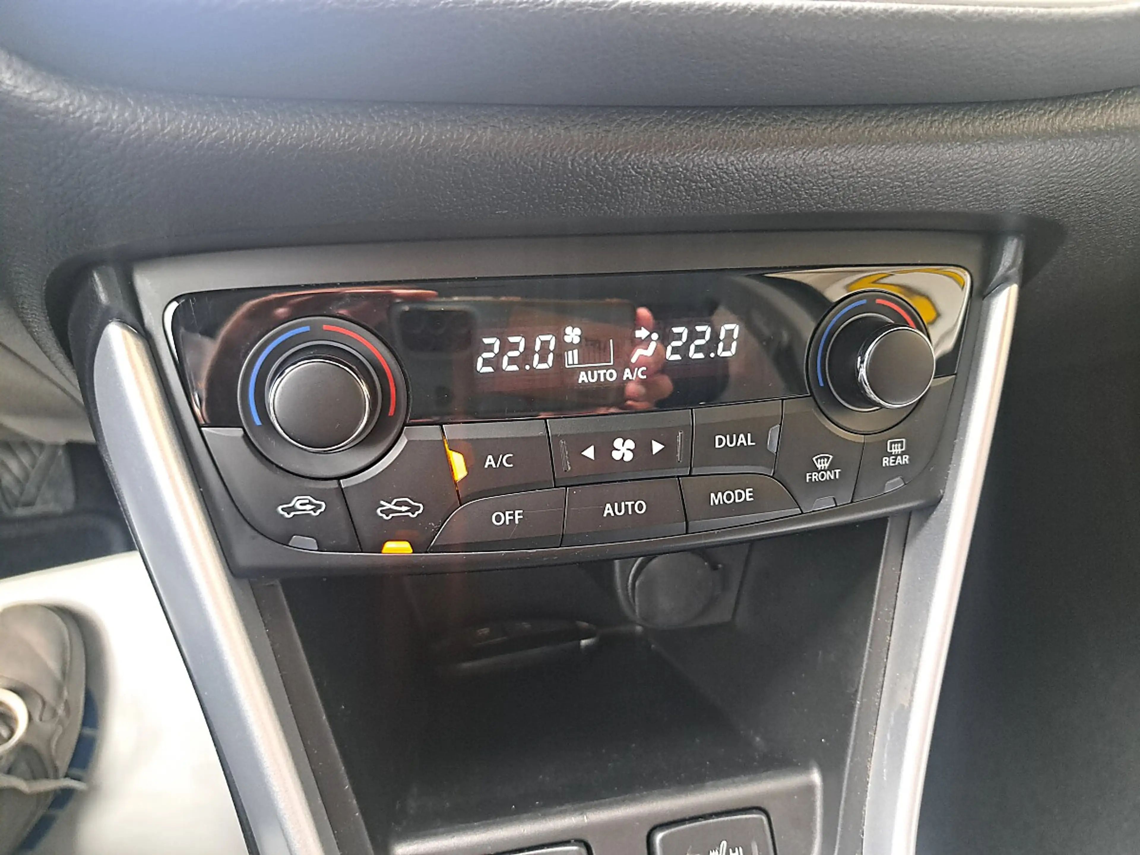 Suzuki SX4 S-Cross 1,0 DITC 4WD shine — photo 15