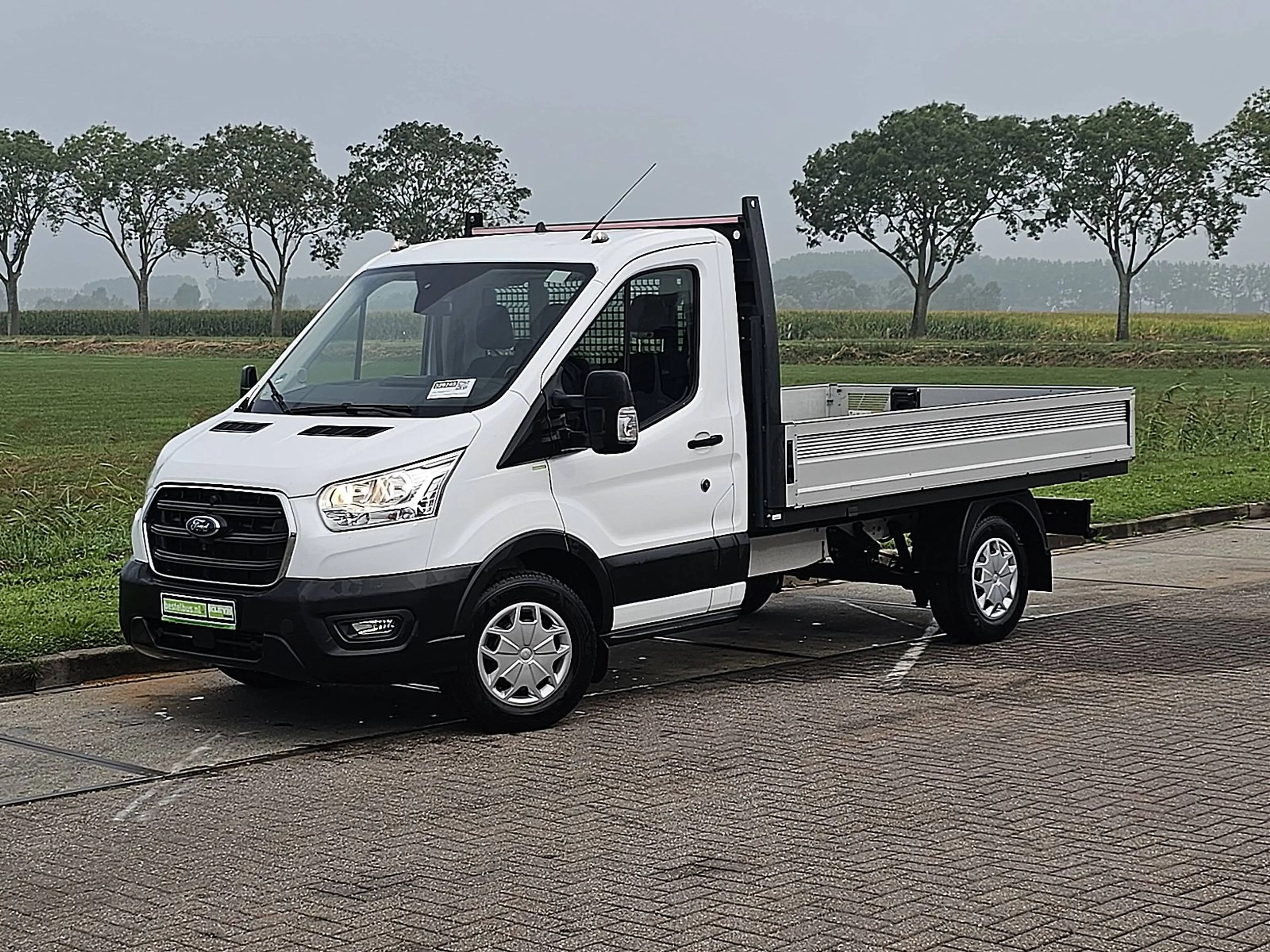 Ford Transit 330 2.0 L2H1 Open Laadbak Cruise control, Airco, E