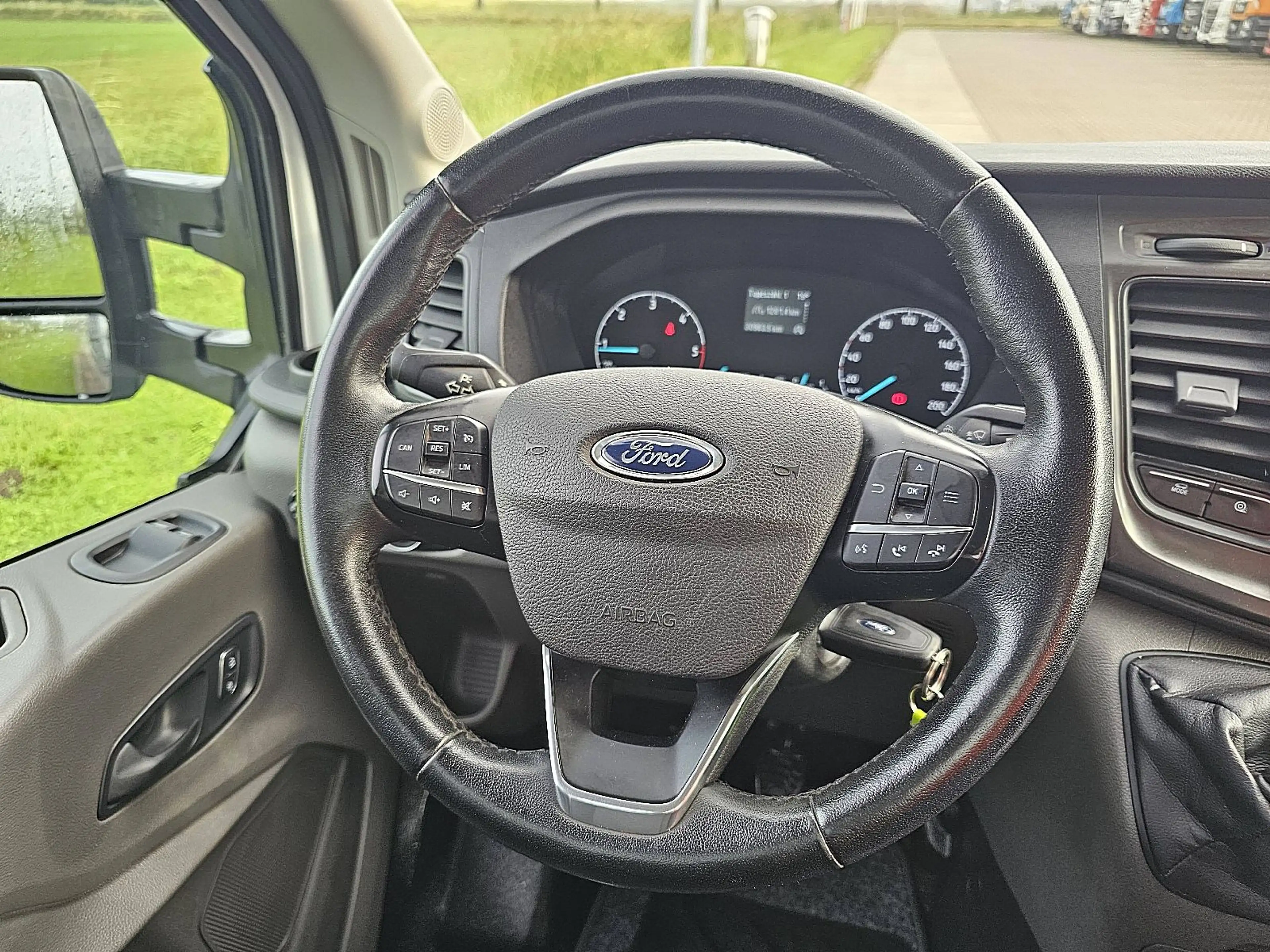 Ford Transit 330 2.0 L2H1 Open Laadbak Cruise control, Airco, E — photo 8