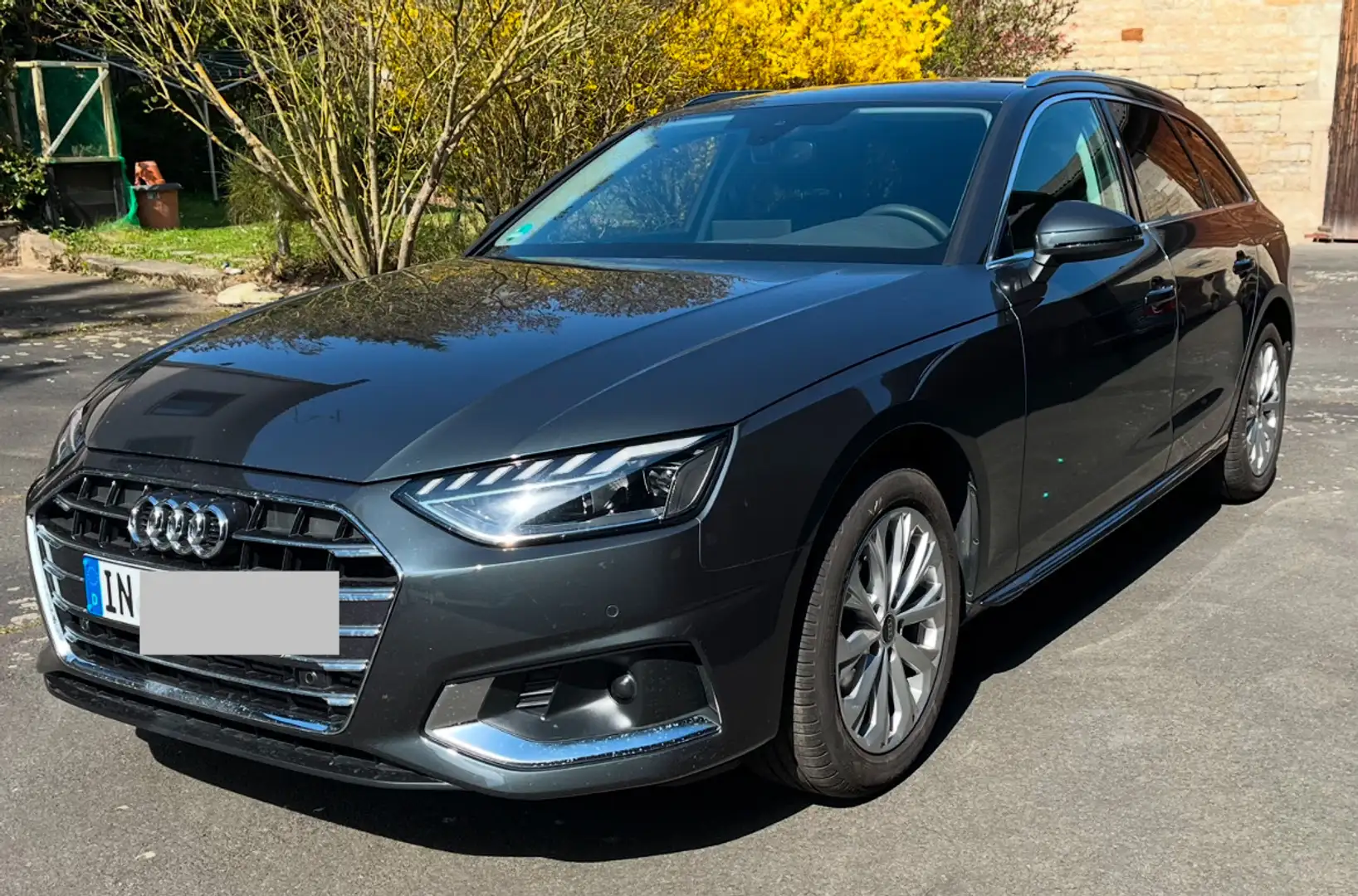 Audi A4 35 TFSI advanced Grau - 2