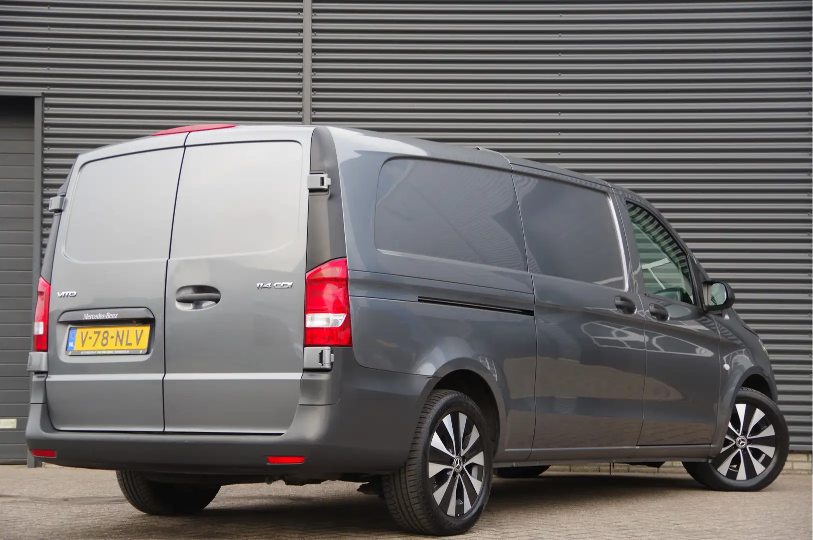 Mercedes-Benz Vito 114 CDI XL AUT. KOELWAGEN/VRIESWAGEN, DAG/NACHT KO Grau - 2
