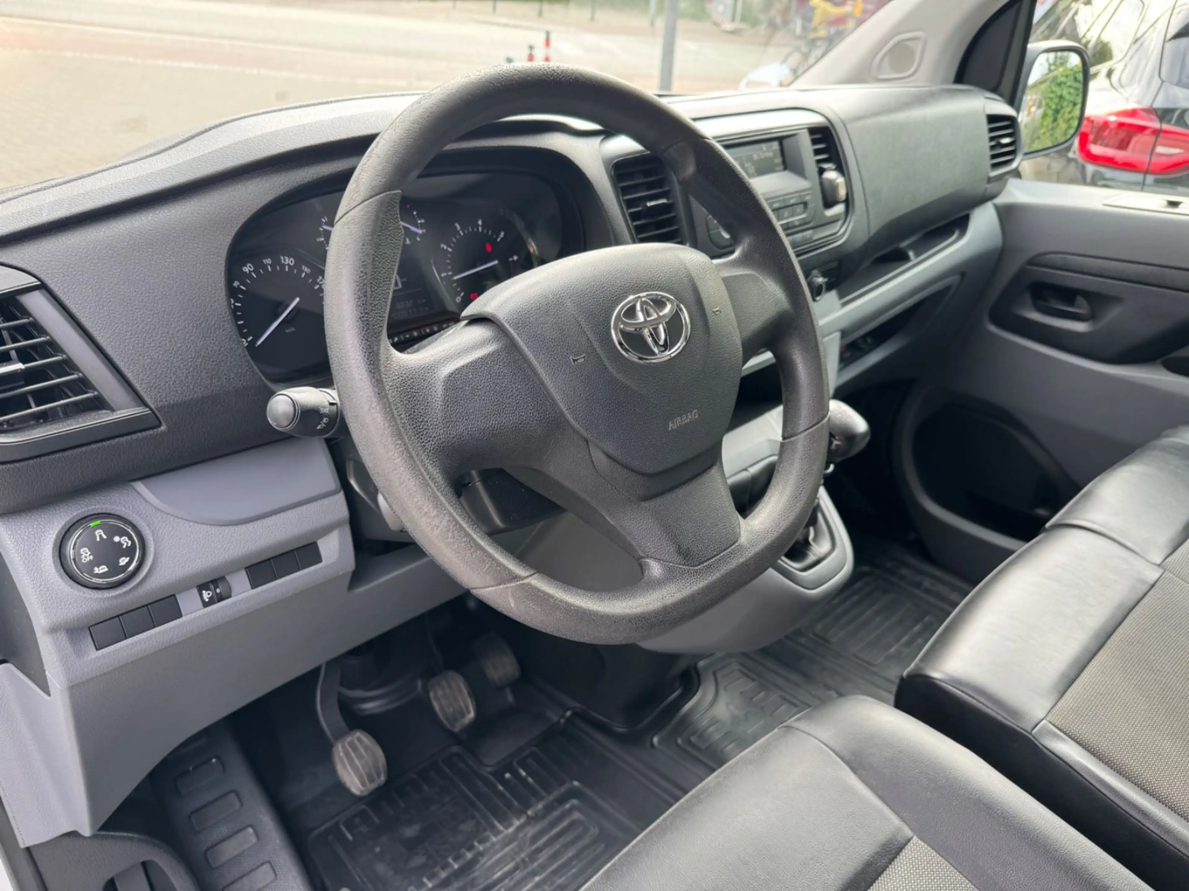 Toyota Proace L2 Kasten Comfort*Klima* — photo 13