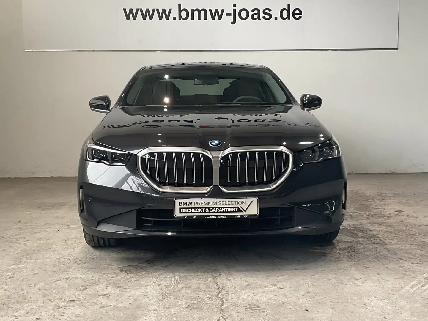 BMW 530 e 19" LMR, Panorama-Glasdach, Sitzbelüftung vorn Gris - 2