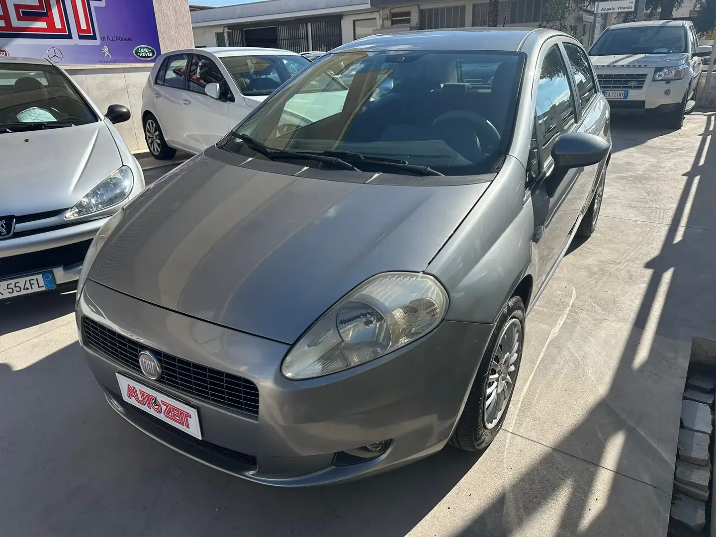Fiat Grande Punto Grande Punto III 2005 5p 1.2 Active 65cv Grau - 2