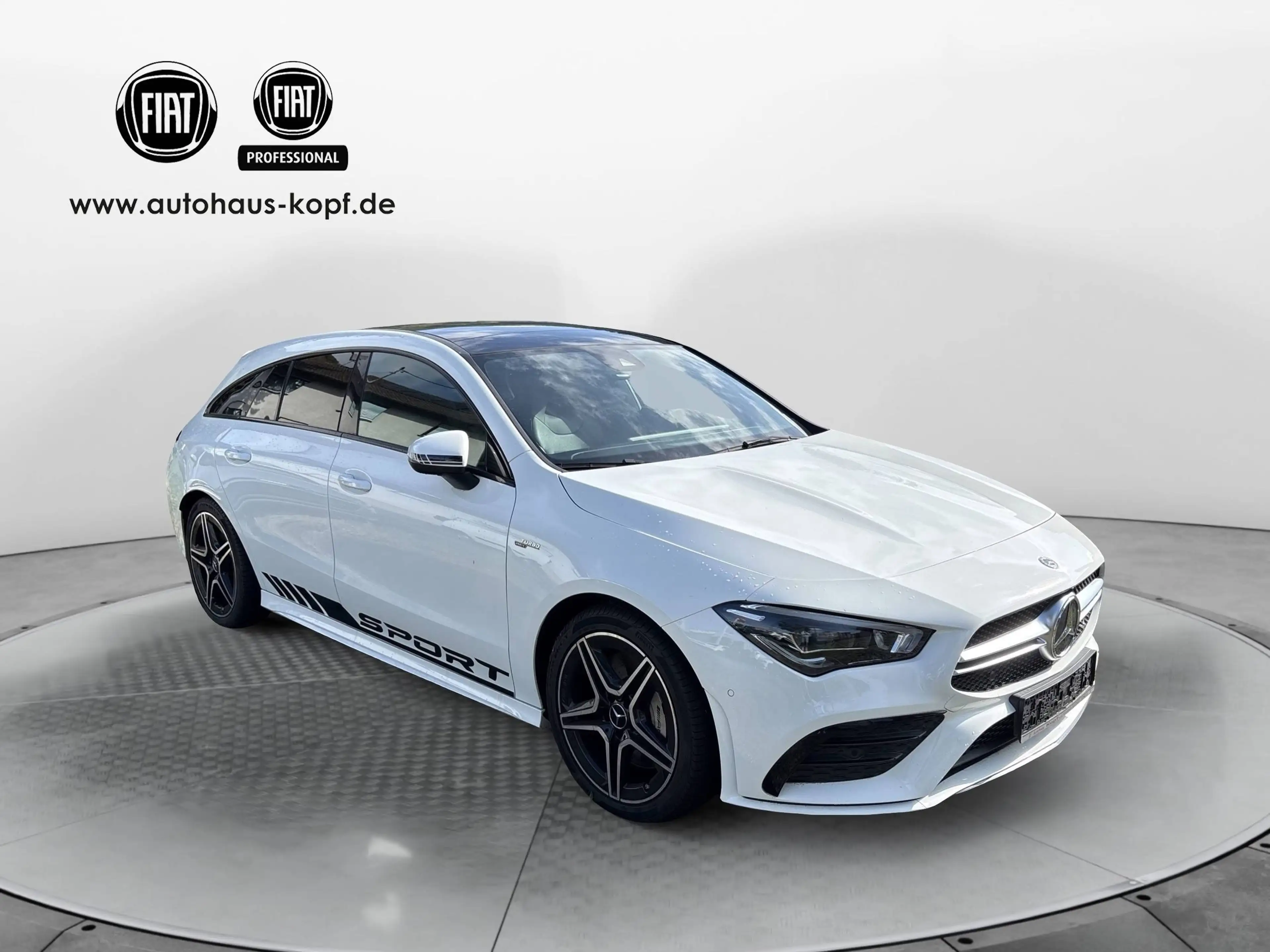 Mercedes-Benz CLA 35 AMG Shooting Brake 4Matic Speedshift 7G-DCT — photo 2