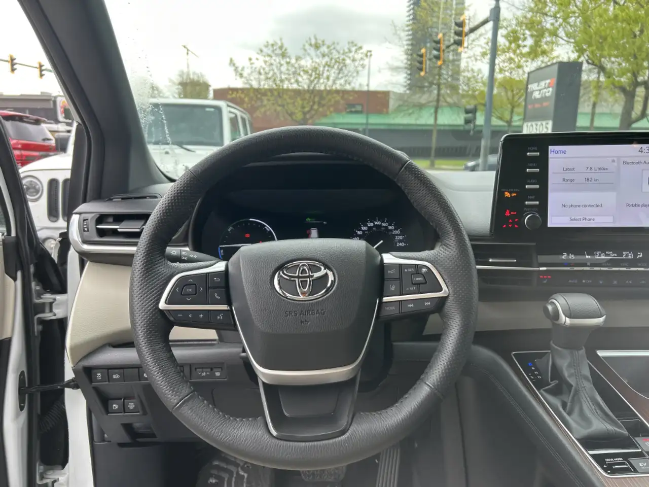 Toyota Sienna photo Toyota Sienna