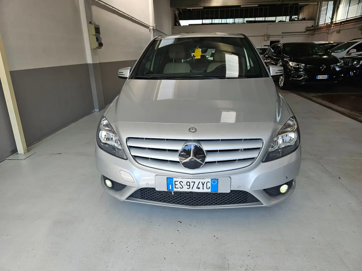 Mercedes-Benz B 180 B 180 cdi be Premium Argent - 2