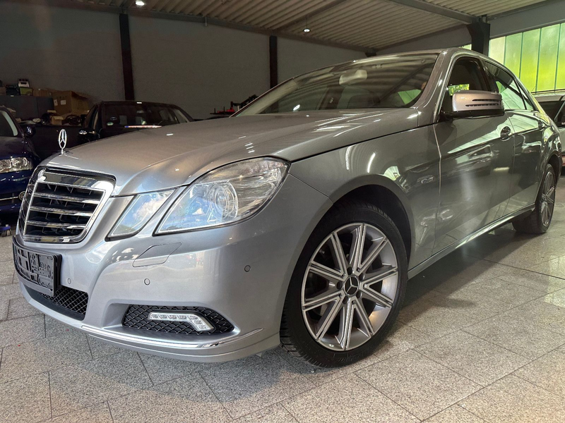 Mercedes-Benz E 220 E Limousine E 220 CDI BlueEfficiency*VOLL*