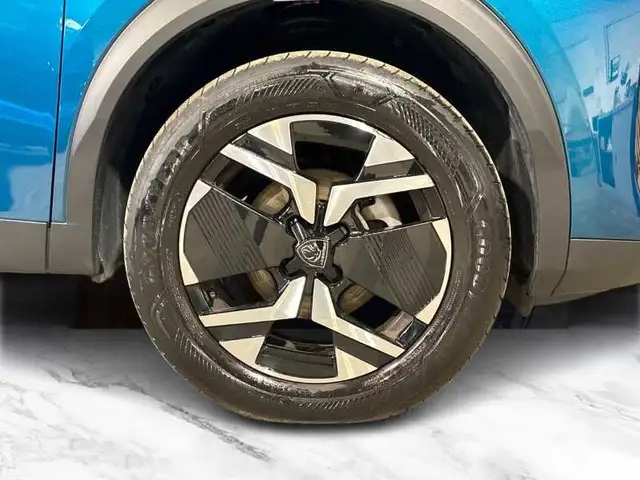 Peugeot 2008 view 8