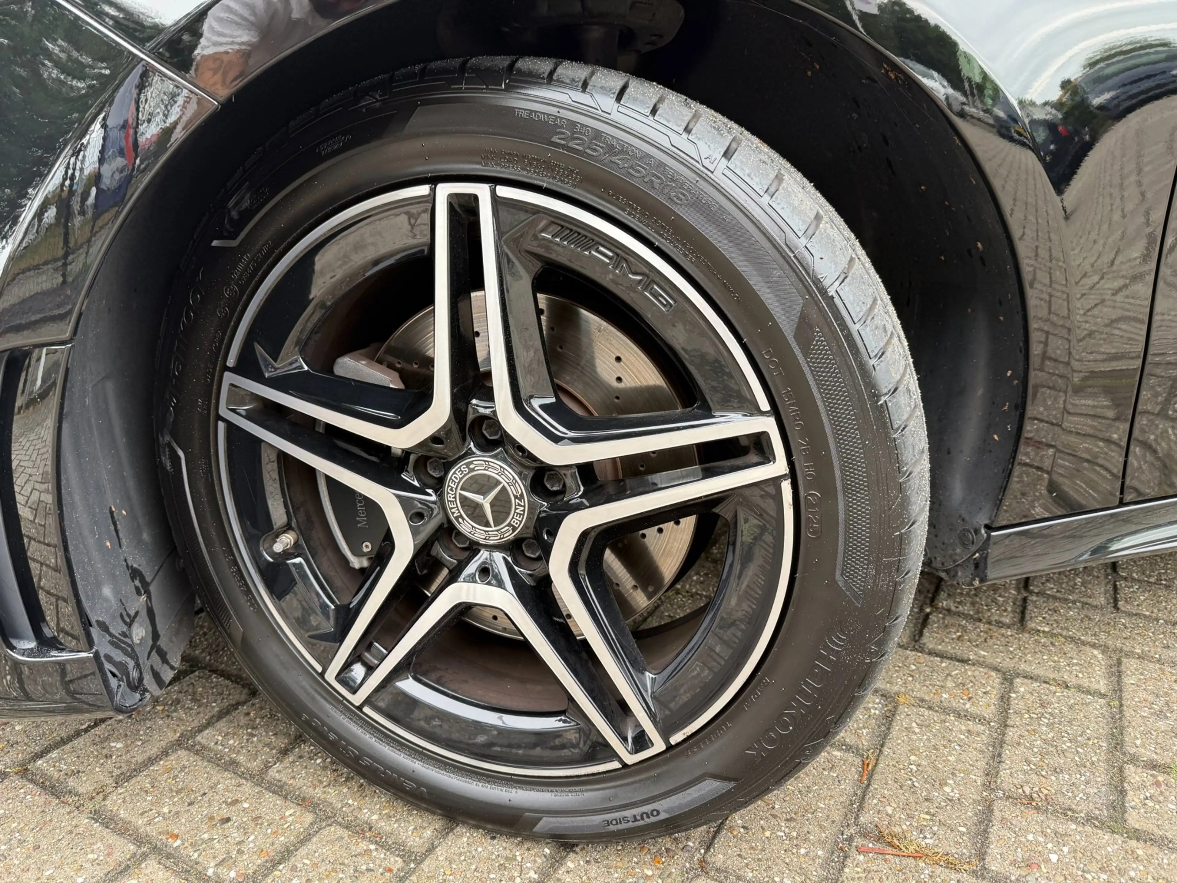 Mercedes-Benz A 250 e Business Solution AMG Limited | Sfeerverlichting — photo 4