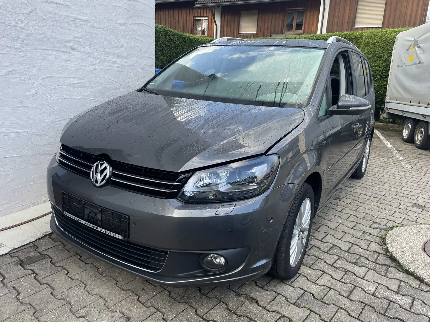 Volkswagen Touran Cup AHK, xenon, Sitzheizung, Tempomat Grau - 2