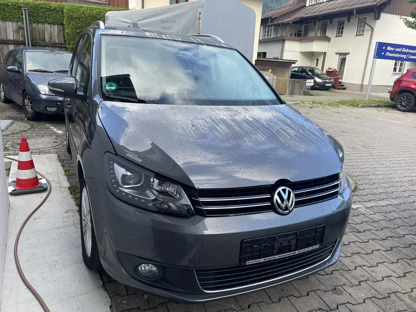 Volkswagen Touran Cup AHK, xenon, Sitzheizung, Tempomat Grau - 1