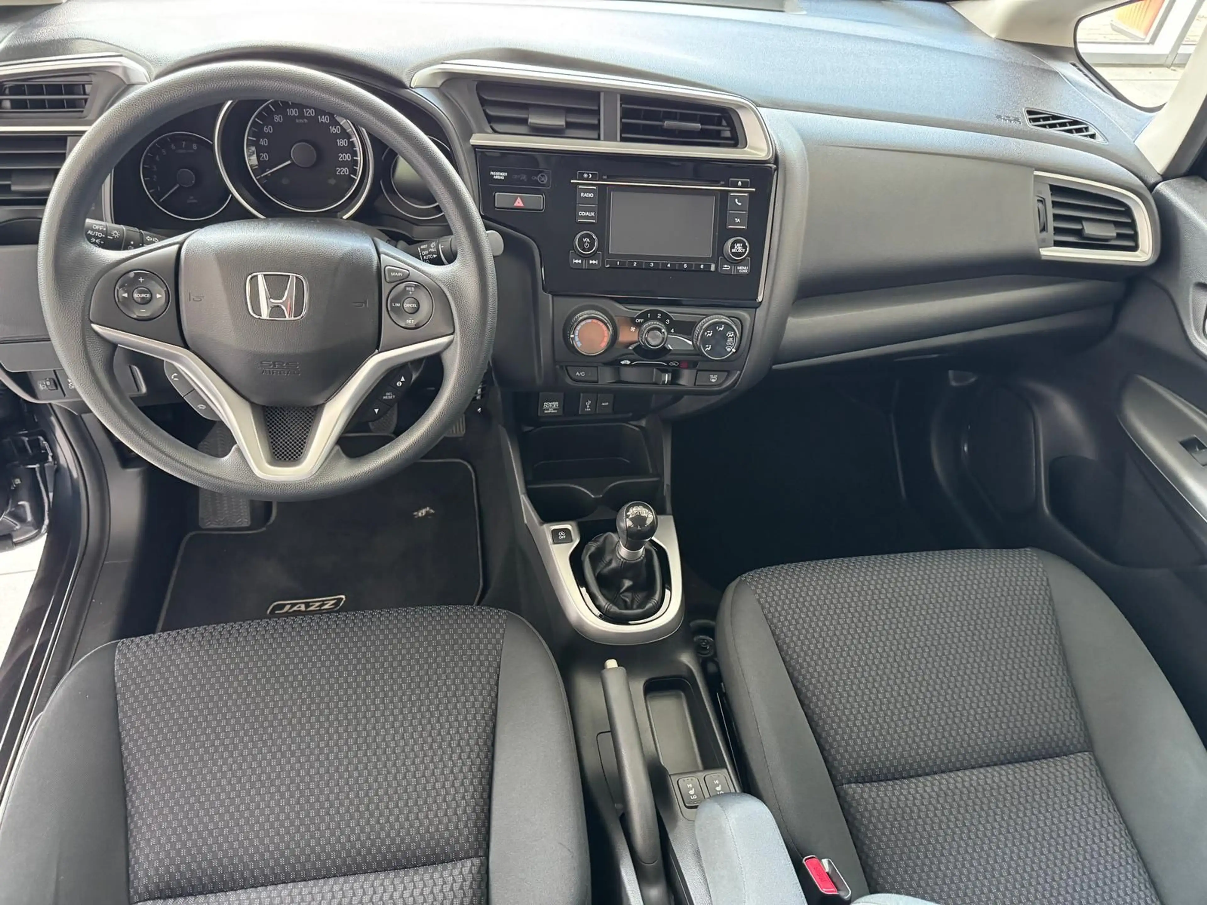 Honda Jazz 1.3 i-VTEC SHZ Alu Trend — photo 12