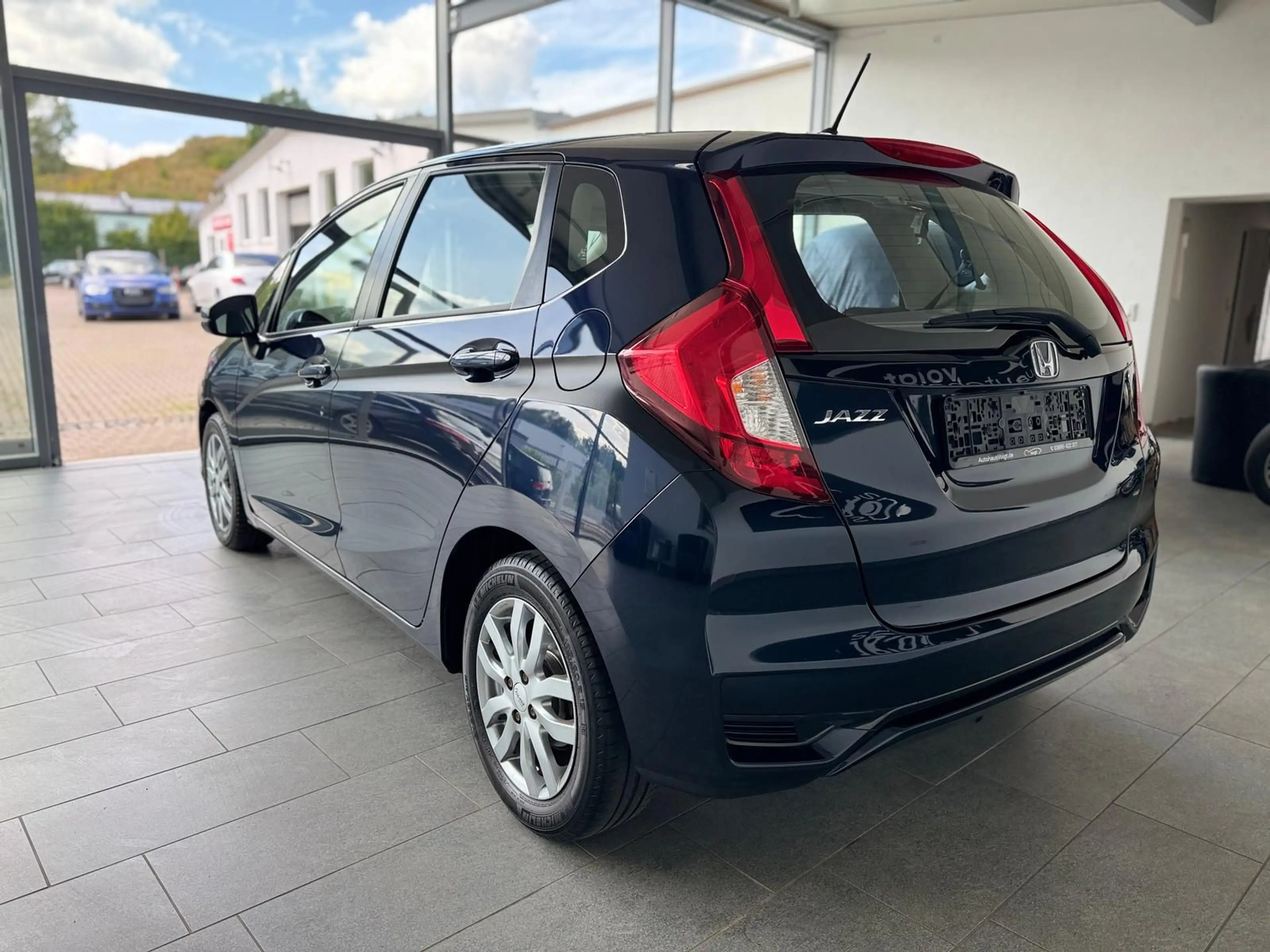 Honda Jazz 1.3 i-VTEC SHZ Alu Trend — photo 8