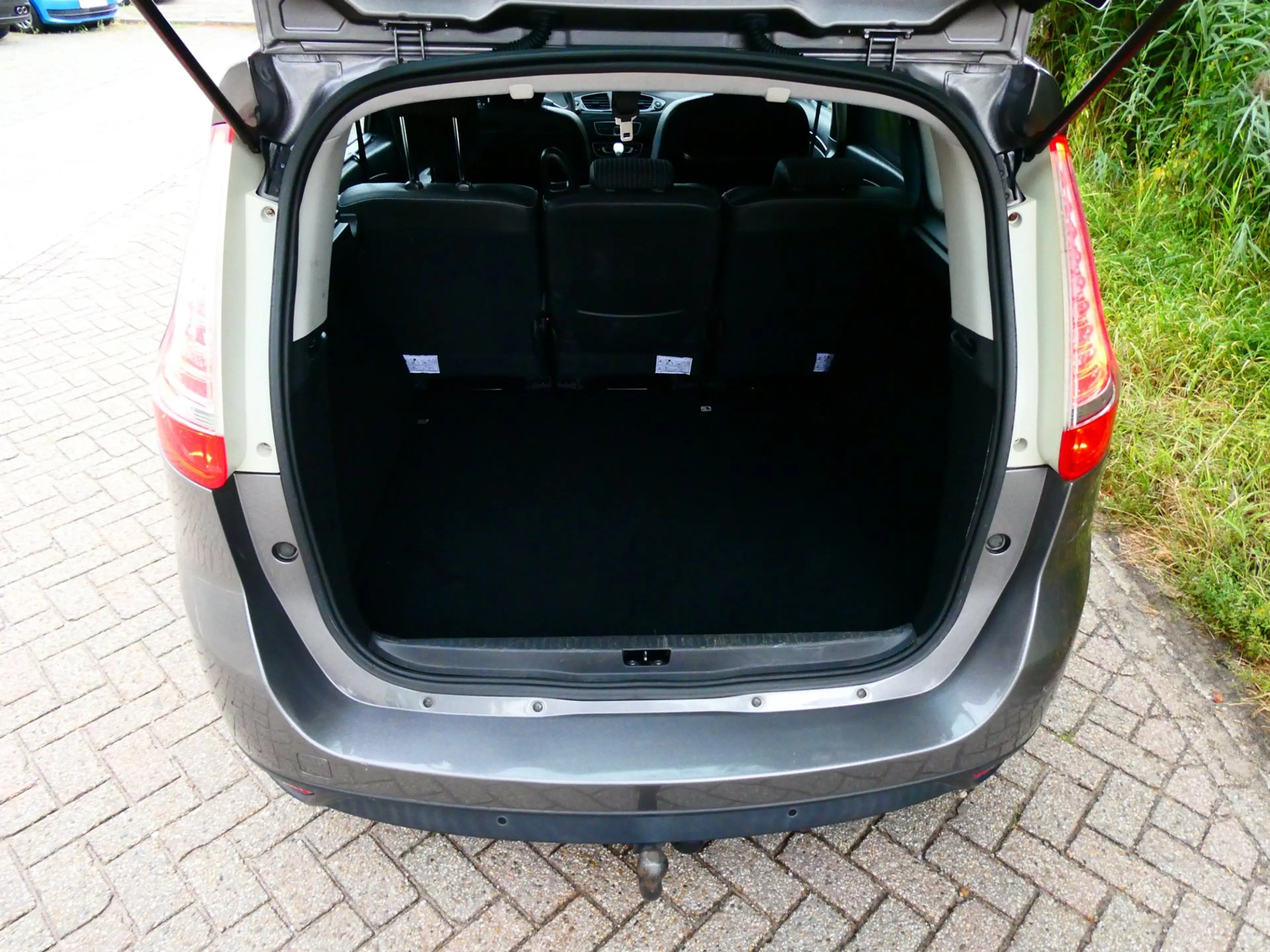 Renault Grand Scenic 2.0i 140pk Automaat Clima Navi PDC Trekhaak 1300kg — photo 20