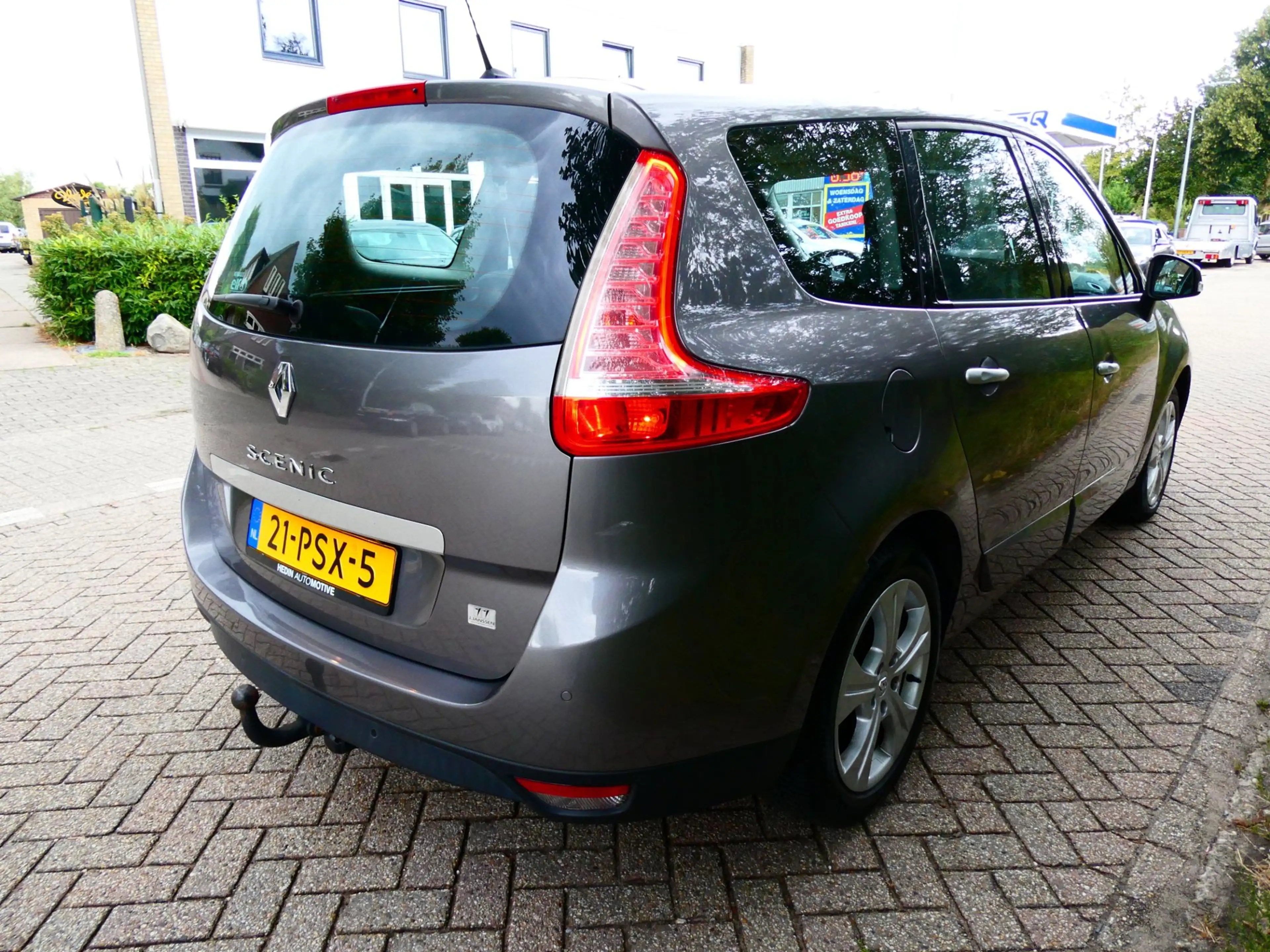 Renault Grand Scenic 2.0i 140pk Automaat Clima Navi PDC Trekhaak 1300kg — photo 10