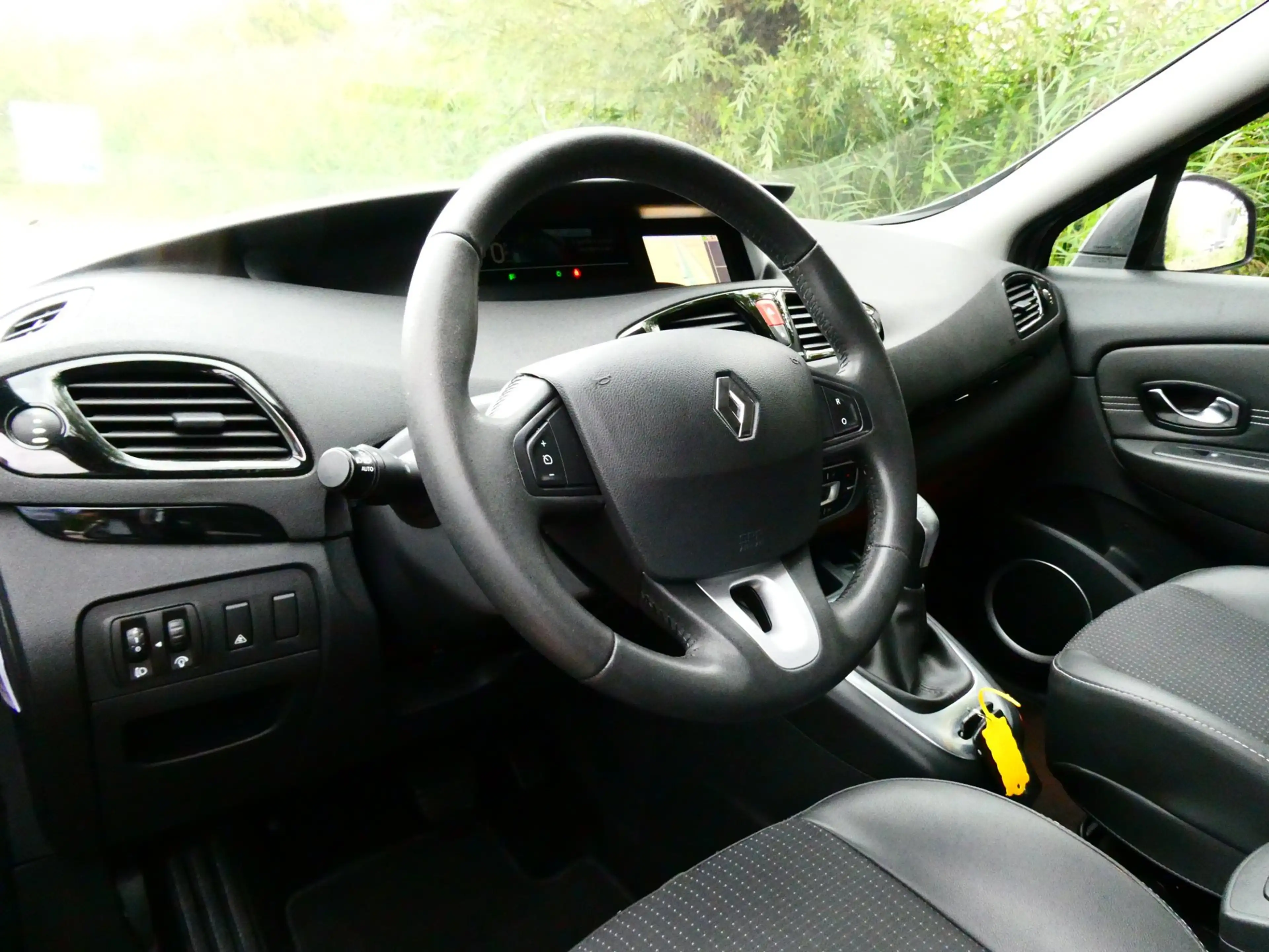 Renault Grand Scenic 2.0i 140pk Automaat Clima Navi PDC Trekhaak 1300kg — photo 14