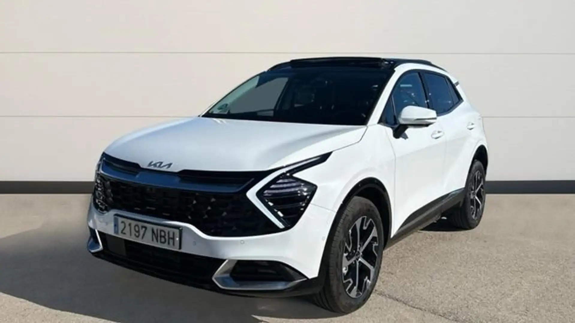Kia Sportage 1.6 T-GDI HEV TECH AUTO 215 5P Blanco - 2