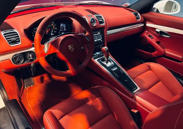 Porsche Cayman view 3