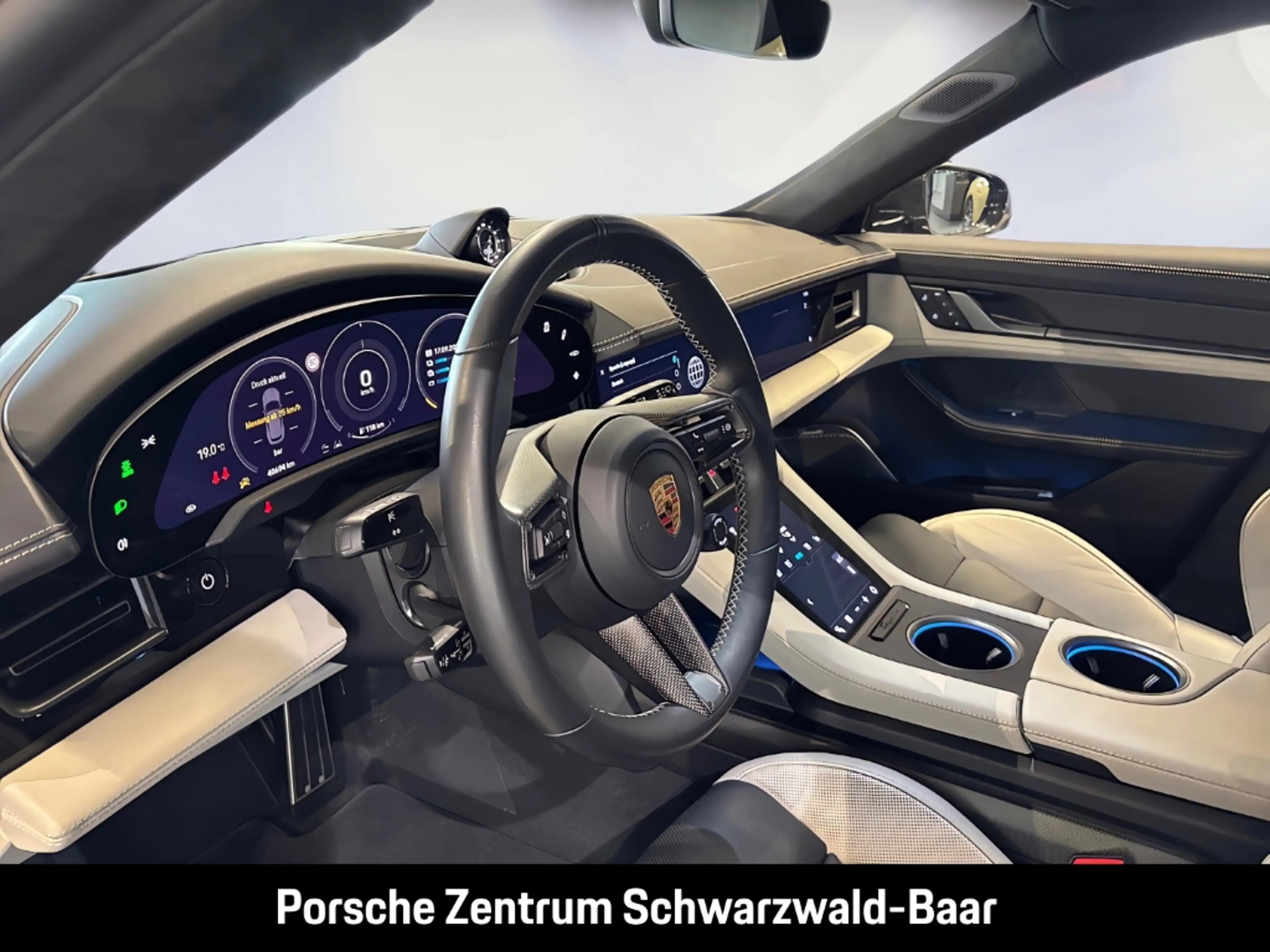Porsche Taycan Turbo S Sport Turismo — photo 13