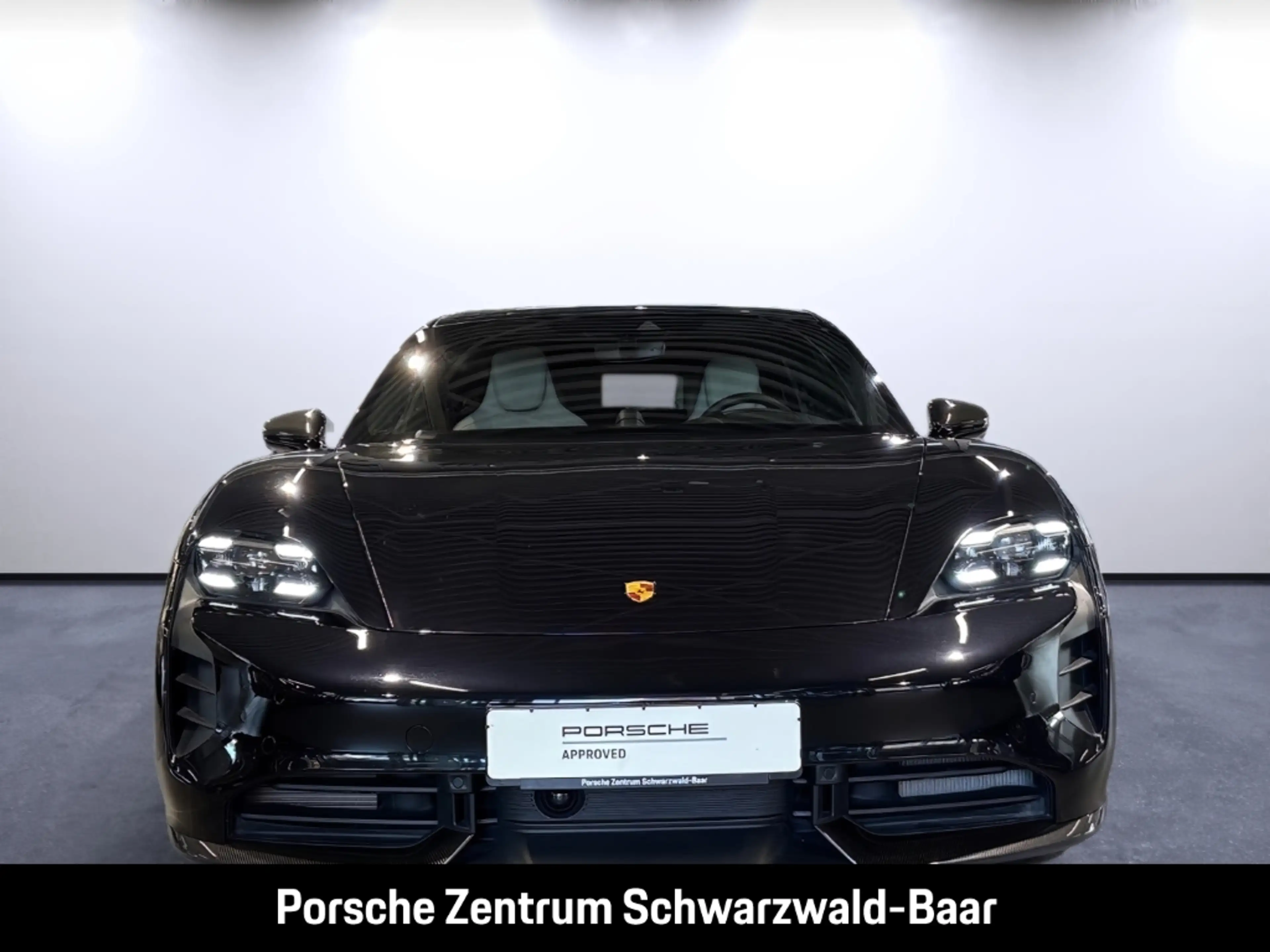 Porsche Taycan Turbo S Sport Turismo — photo 9
