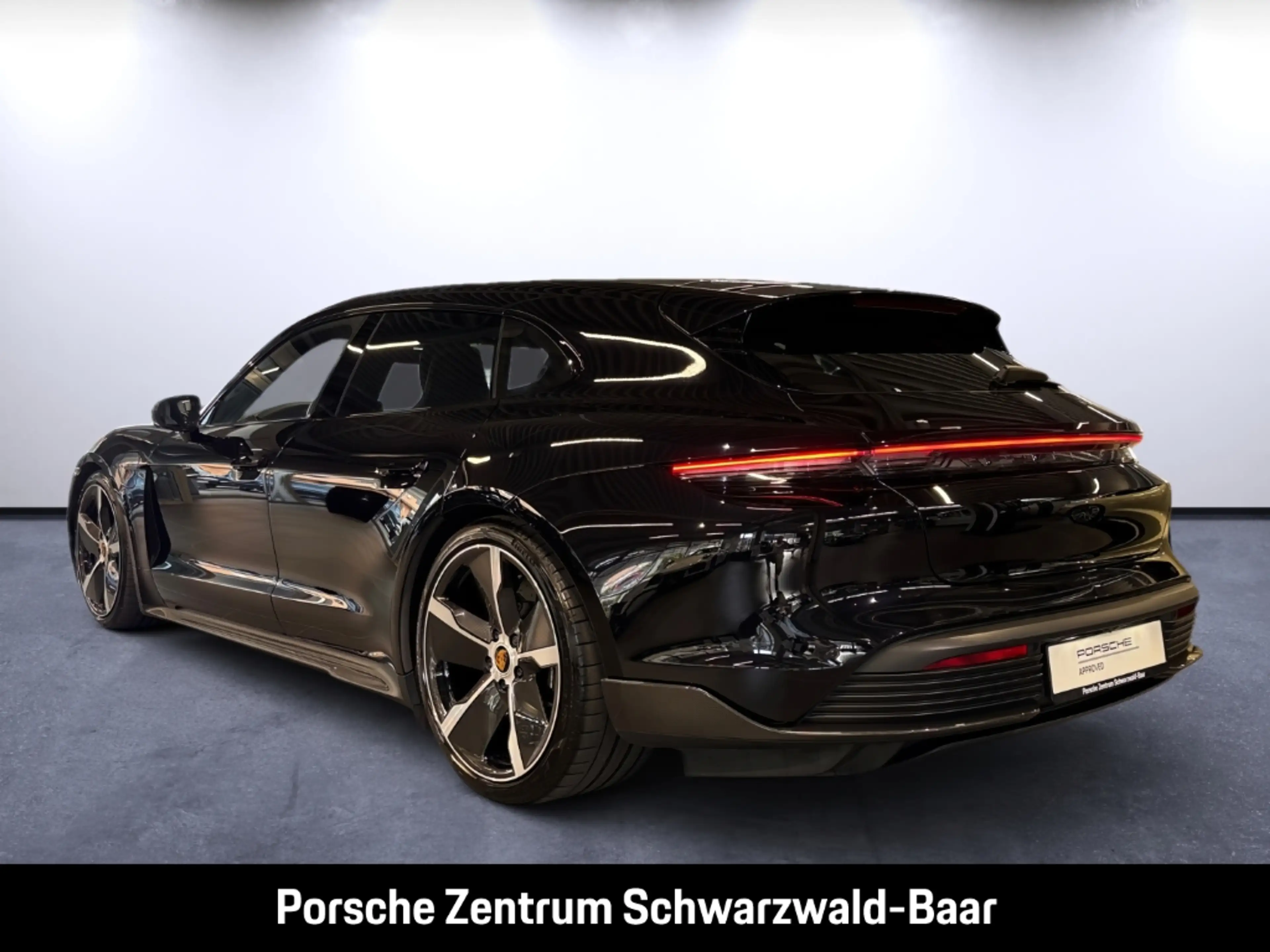 Porsche Taycan Turbo S Sport Turismo — photo 3