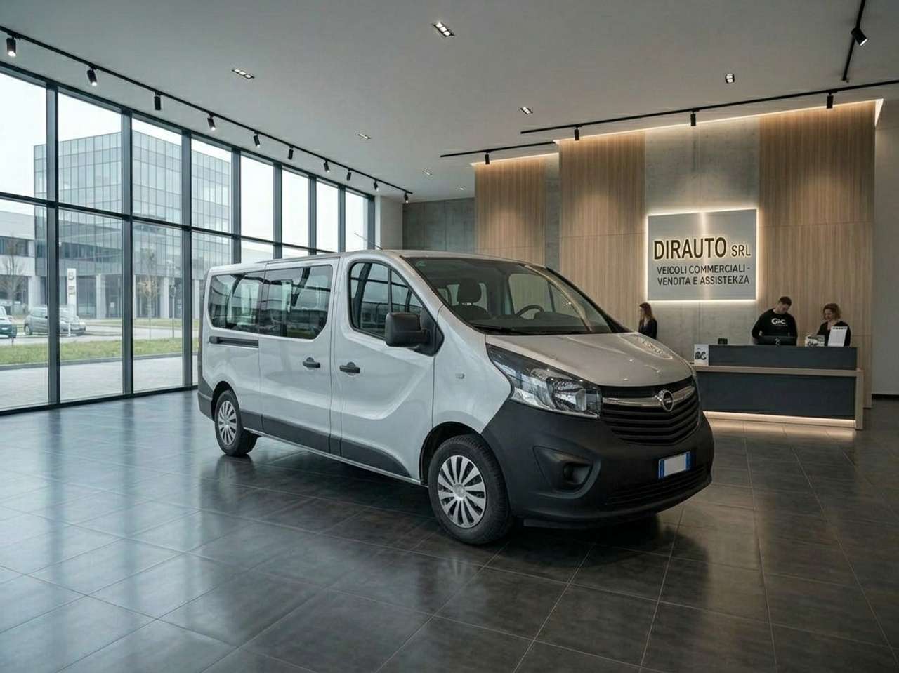 Opel Vivaro L2 PASSO LUNGO
