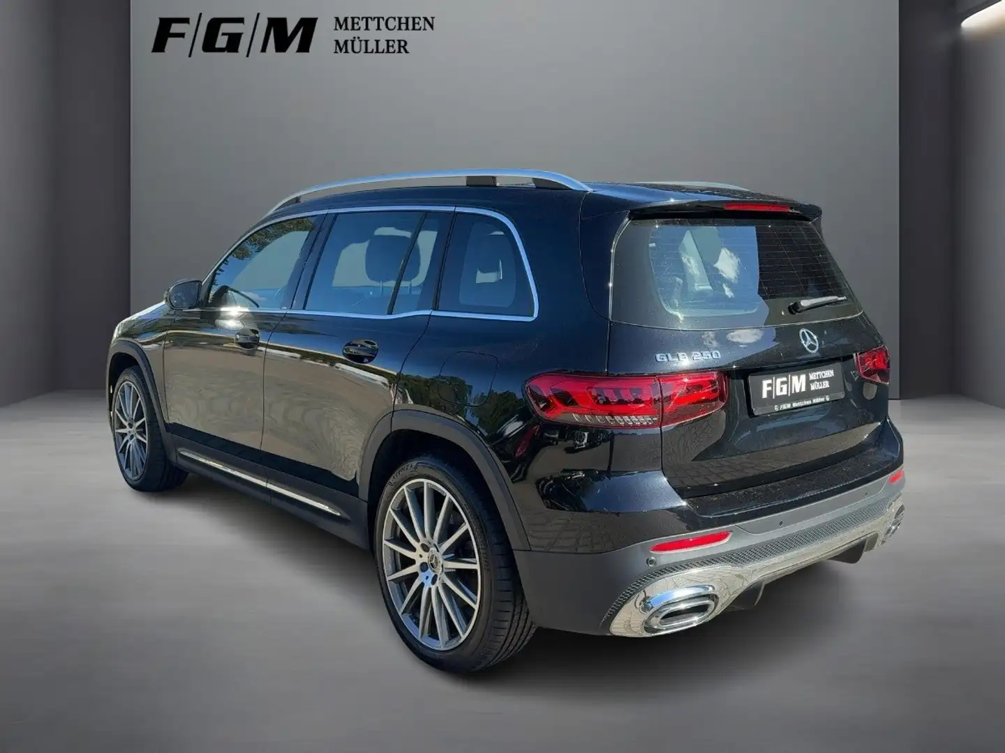 Mercedes-Benz GLB 250 AMG Line S-Dach|TWA|AHK|Pano|Sitzhz|Pano Schwarz - 2