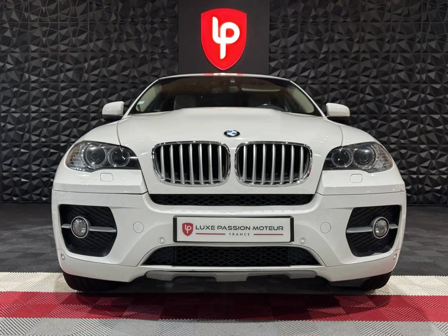 BMW X6 I (E71) xDrive30dA 245ch Luxe Weiß - 2