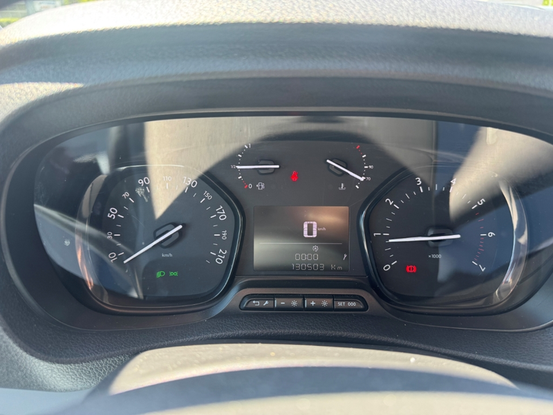 Citroen Jumpy Kasten Club XL Navi Apple CarPlay Android Auto Mus — photo 7