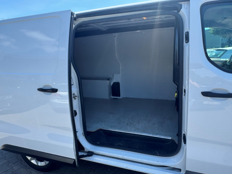 Citroen Jumpy Kasten Club XL Navi Apple CarPlay Android Auto Mus — photo 11