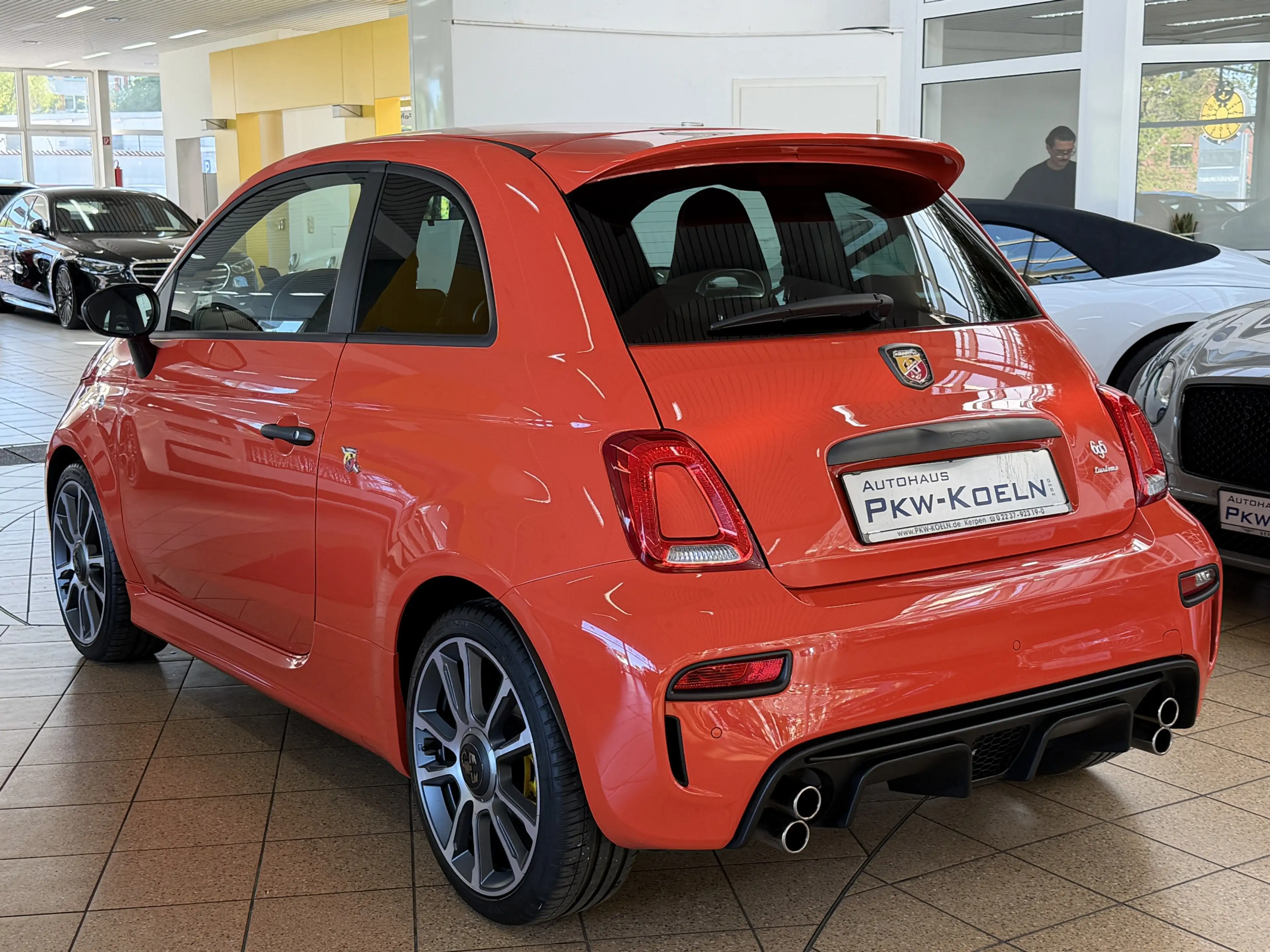 Abarth 695 Turisimo*TECH*CARPLAY*NAVi*RECORD-MONZA* — photo 4