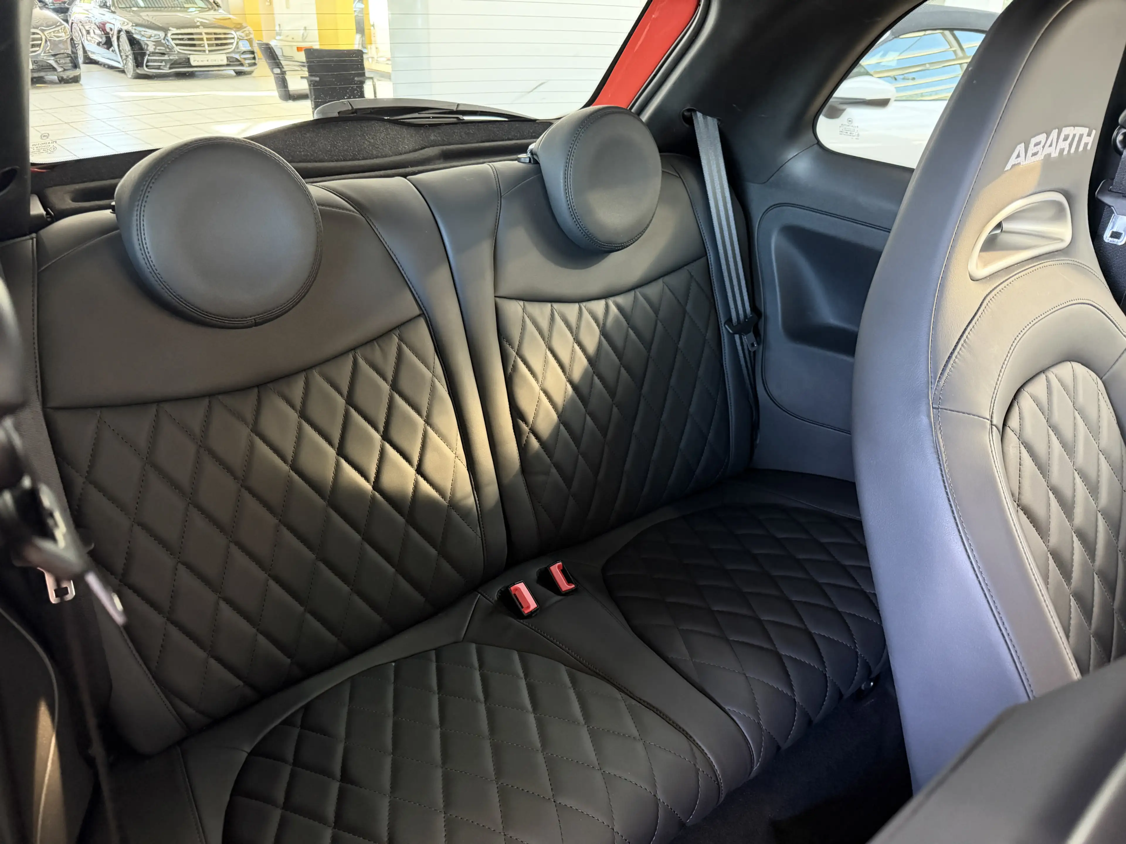 Abarth 695 Turisimo*TECH*CARPLAY*NAVi*RECORD-MONZA* — photo 12