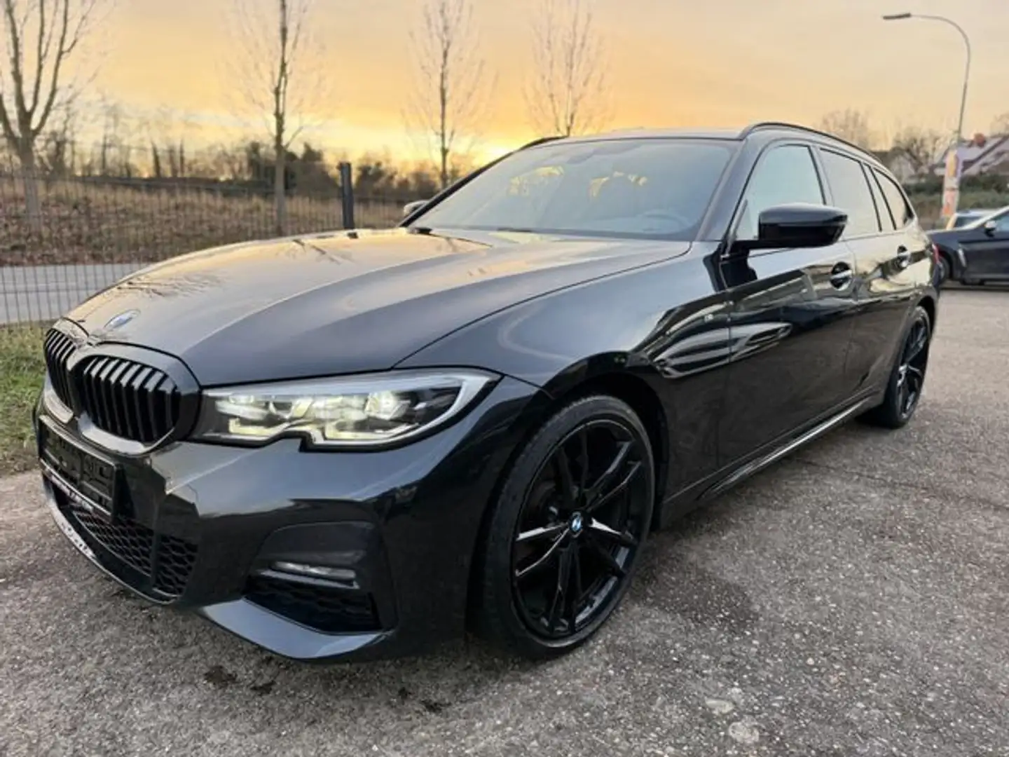 BMW 320 d xDrive M Sport Ambiente*Life Pro*ALL BLACK Noir - 1